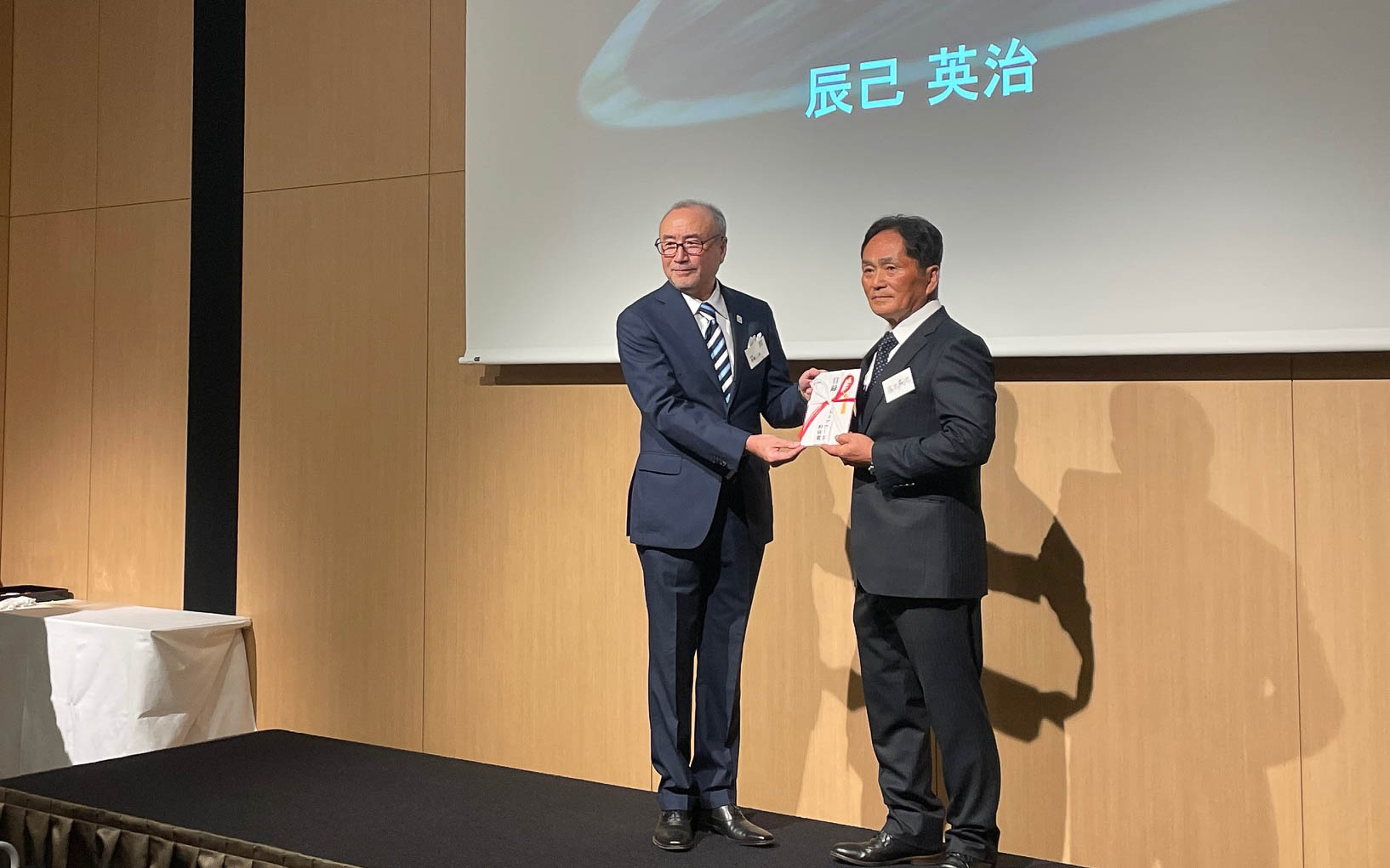 いつも気さくに声をかけてくれた辰己さん。スバル一筋55年で昨年ニュル24時間クラス優勝を最後に勇退された。僕にとってはダートラのチャンピオン。筑波9時間耐久でのレガシィも懐かしい思い出です