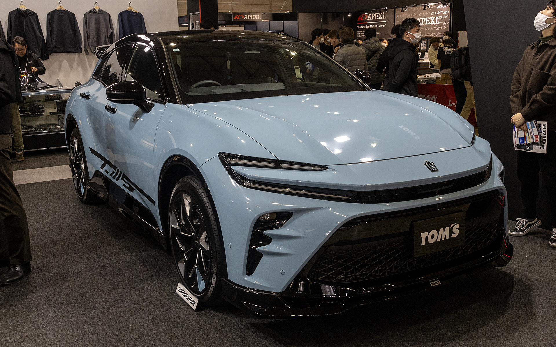 「TOM'Sニューライフスタイル クラウンスポーツ」