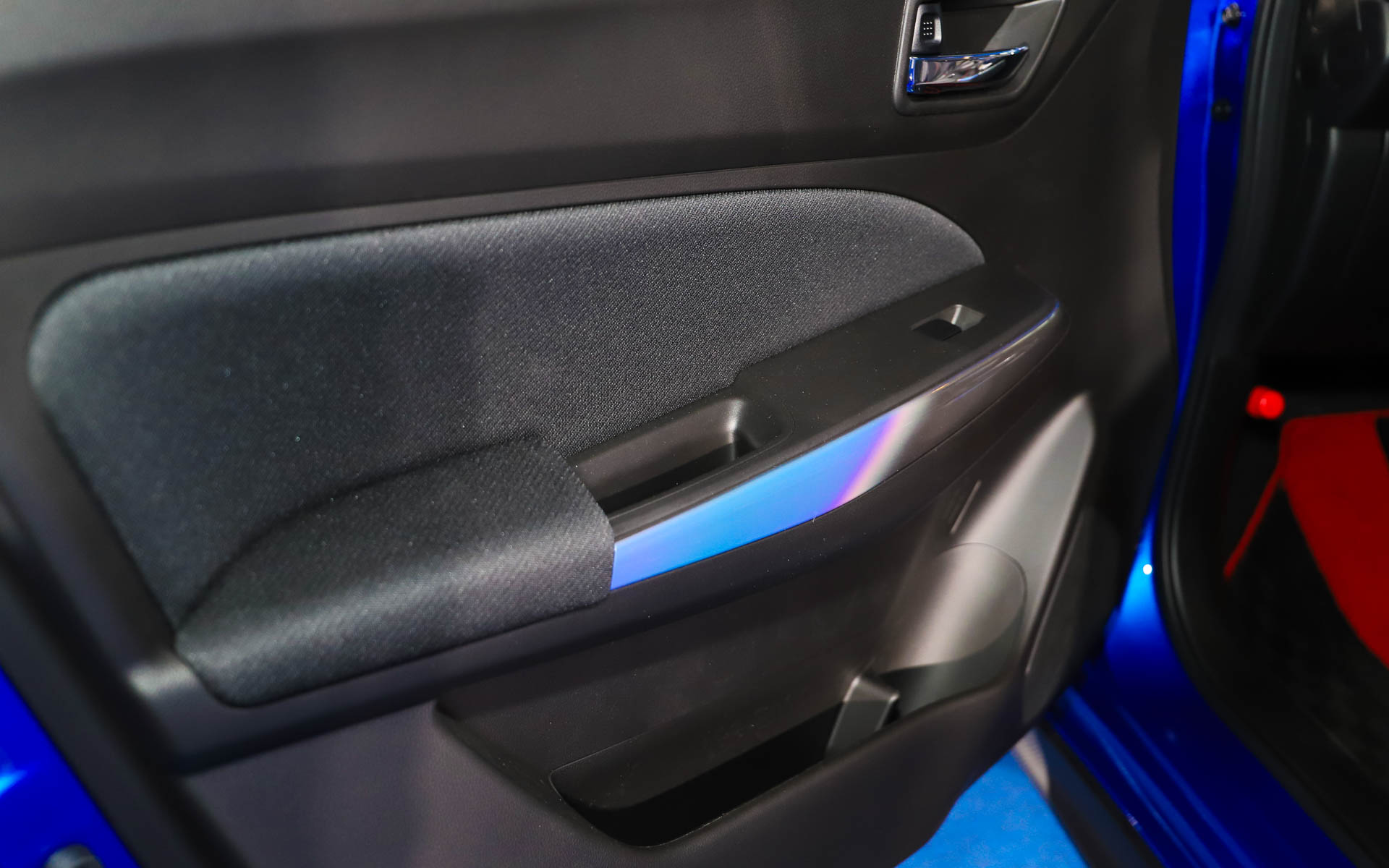 最終の特別仕様車となり、内外装に専用アイテムを採用