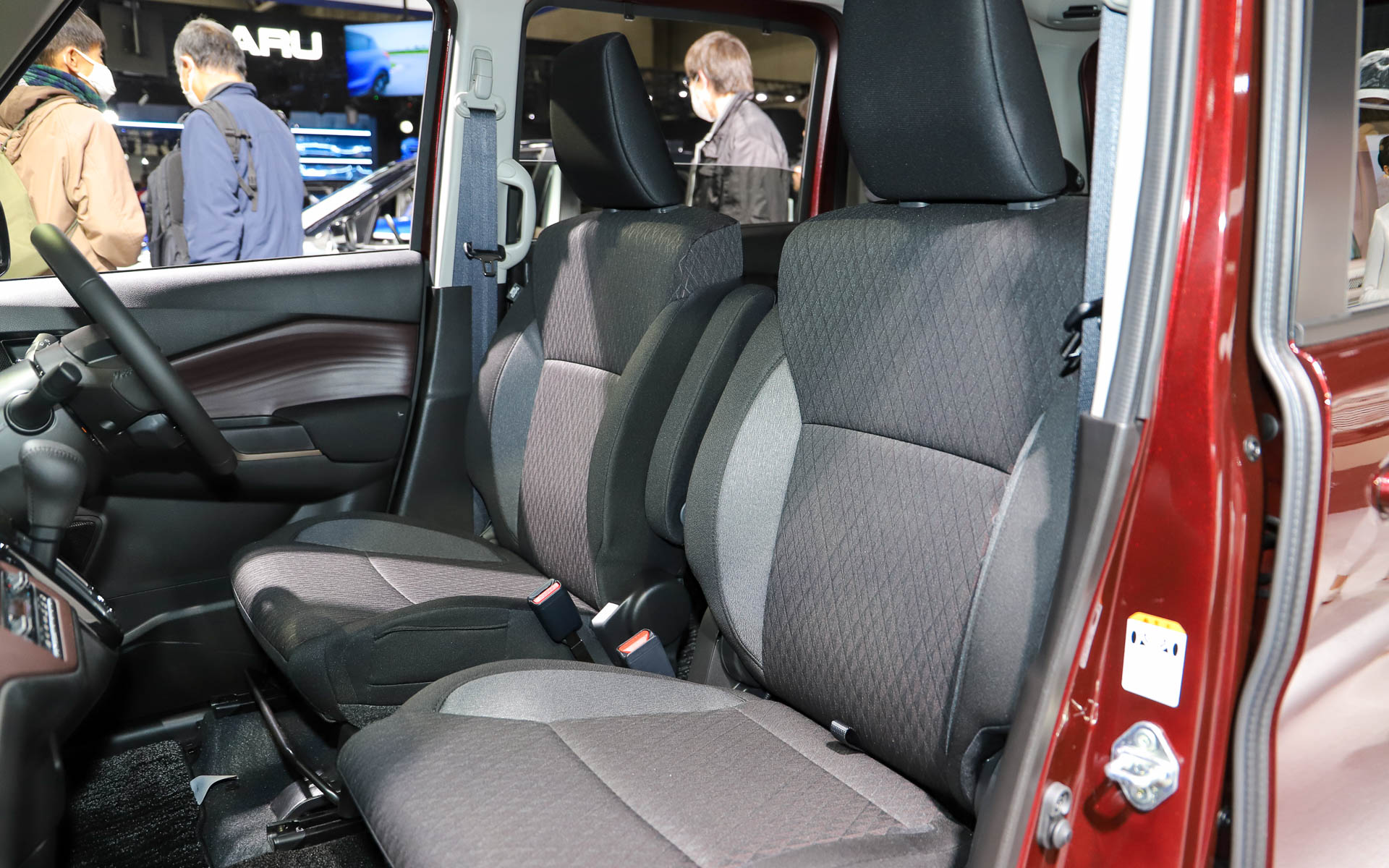 フロントシート