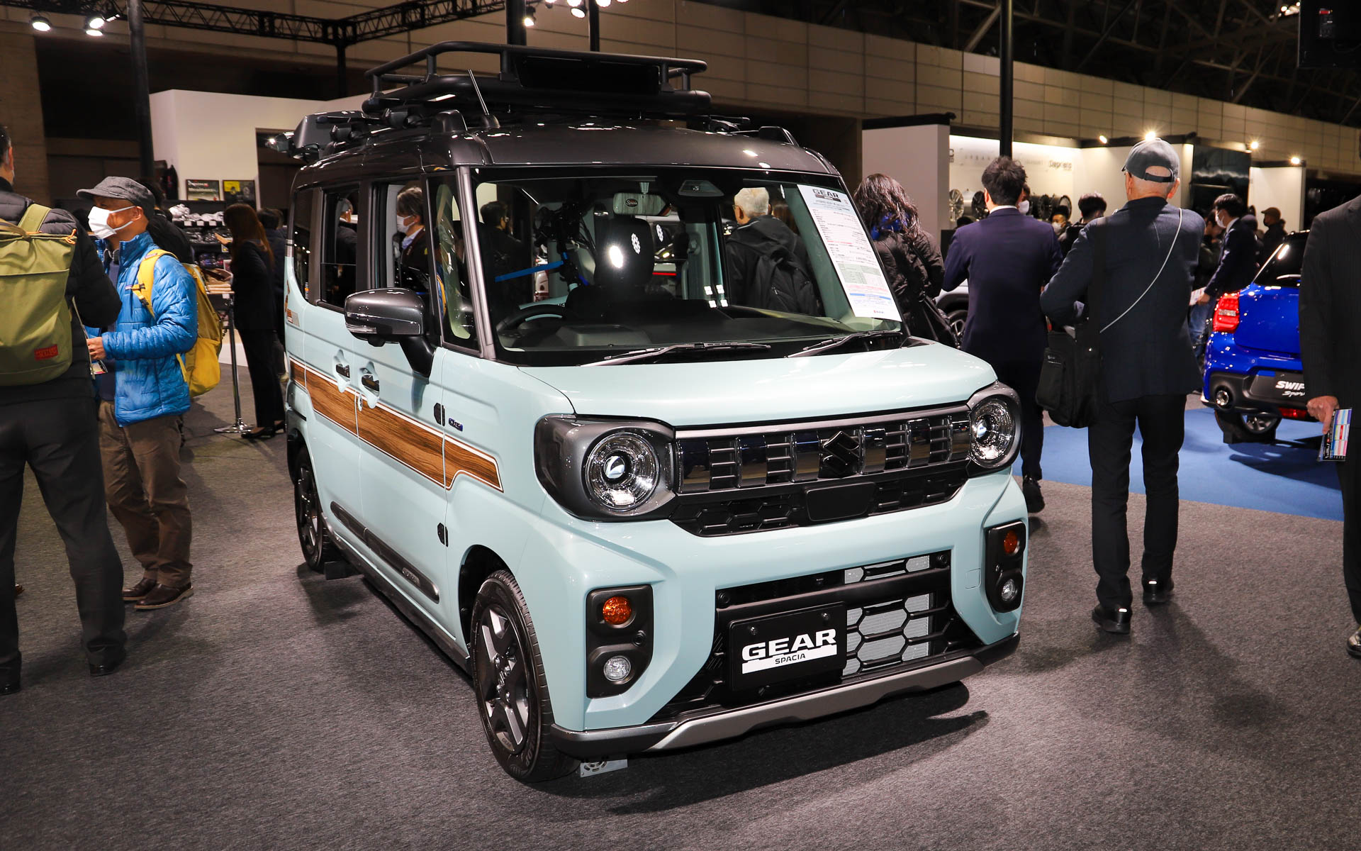 新型スペーシアギアはラゲッジに原付一種の折り畳み電動モペッド「e-PO（イーポ）」を積んでいた