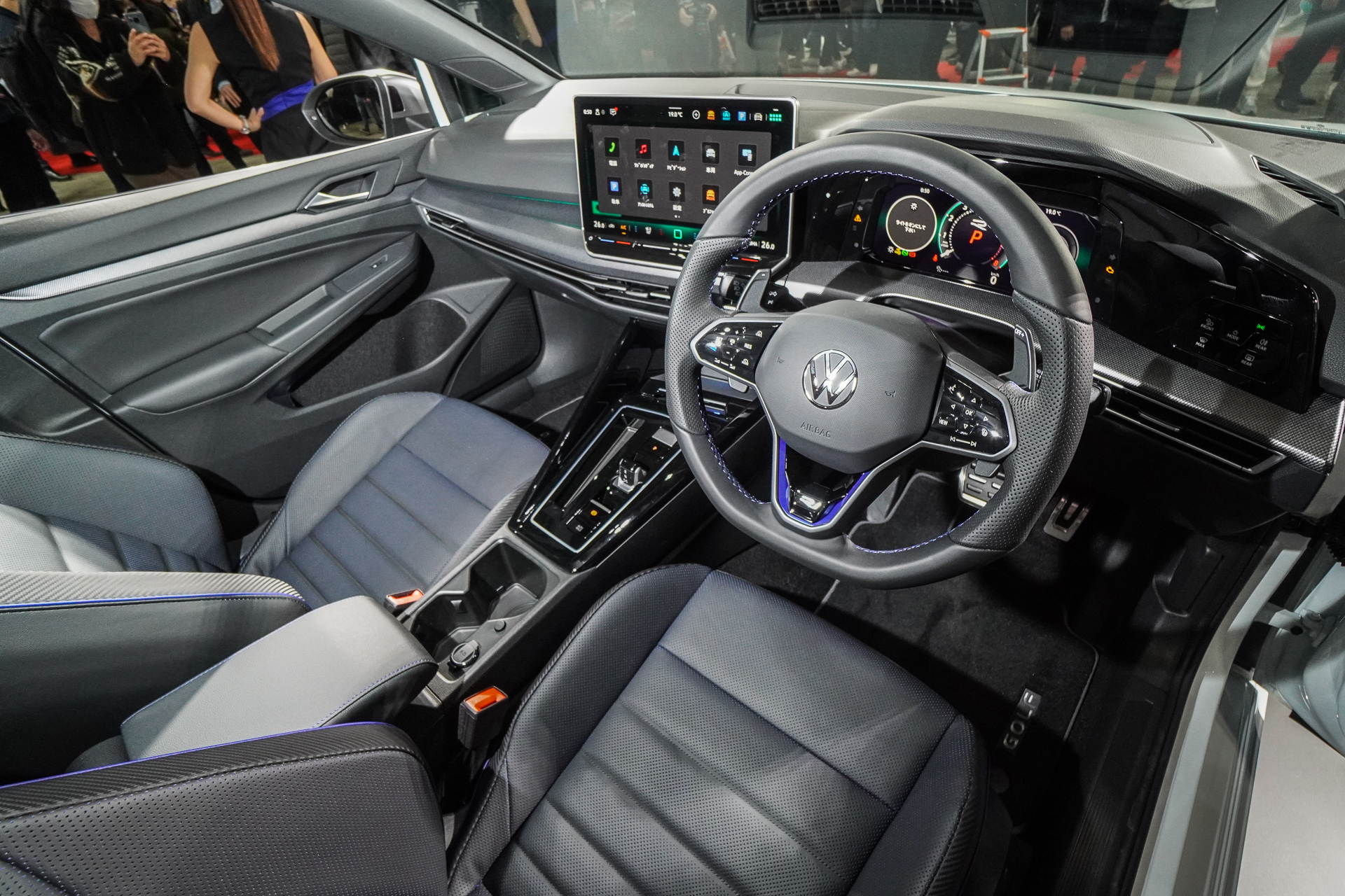 新型ゴルフ R ヴァリアント