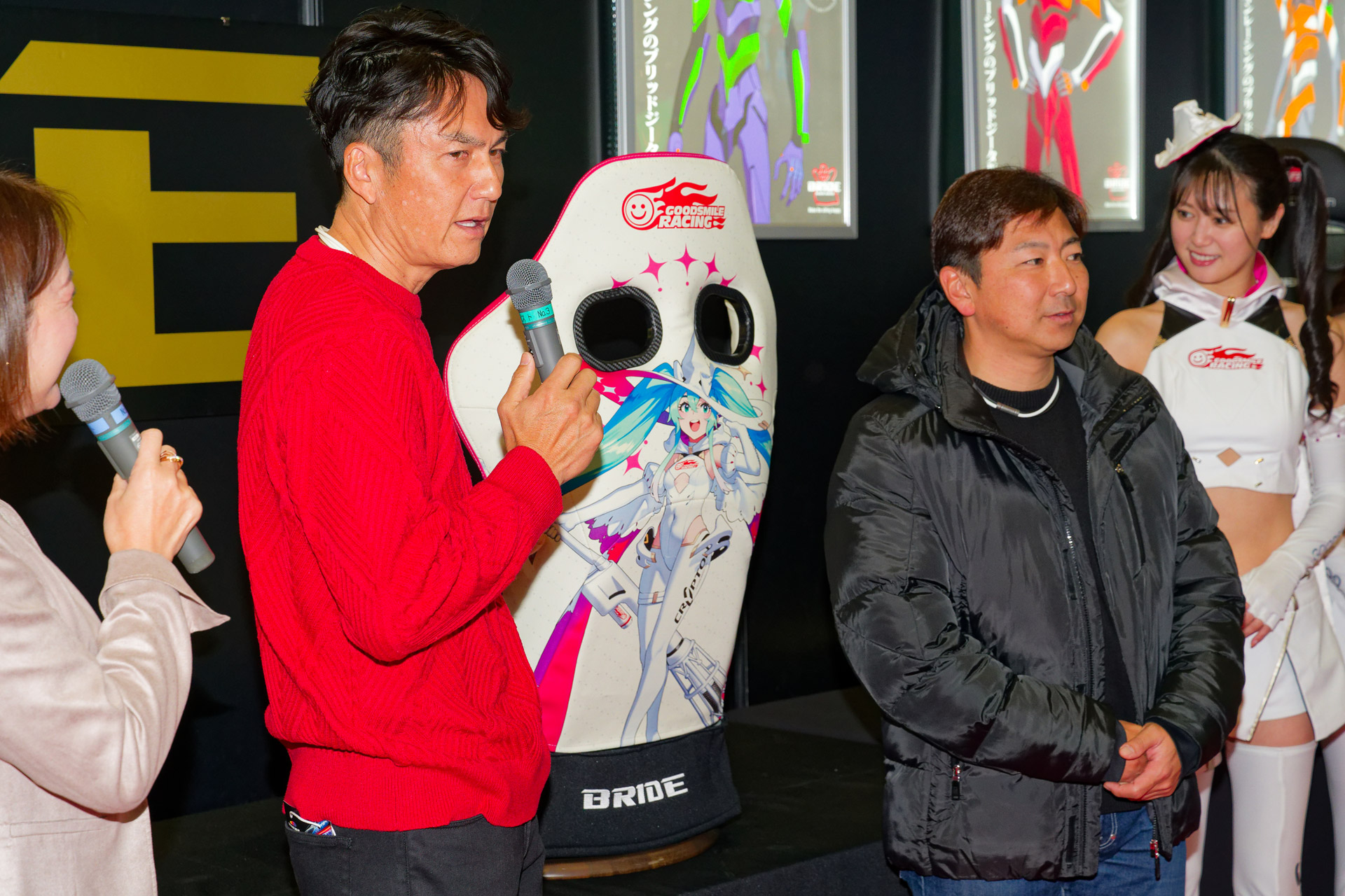 2025年シーズンのSUPER GTで「GOODSMILE RACING＆TeamUKYO」から参戦する谷口信輝選手と片岡龍也選手も駆けつけた