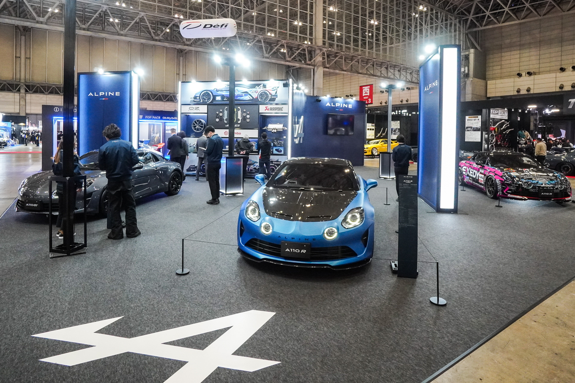 アルピーヌのブース