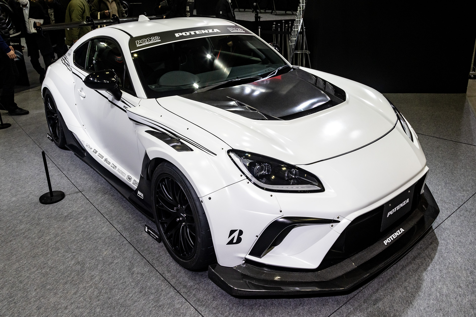 次期POTENZAの開発車両となる「AUTOPRODUCE BOSS GR86」。装着タイヤは「POTENZA RE-71RS」