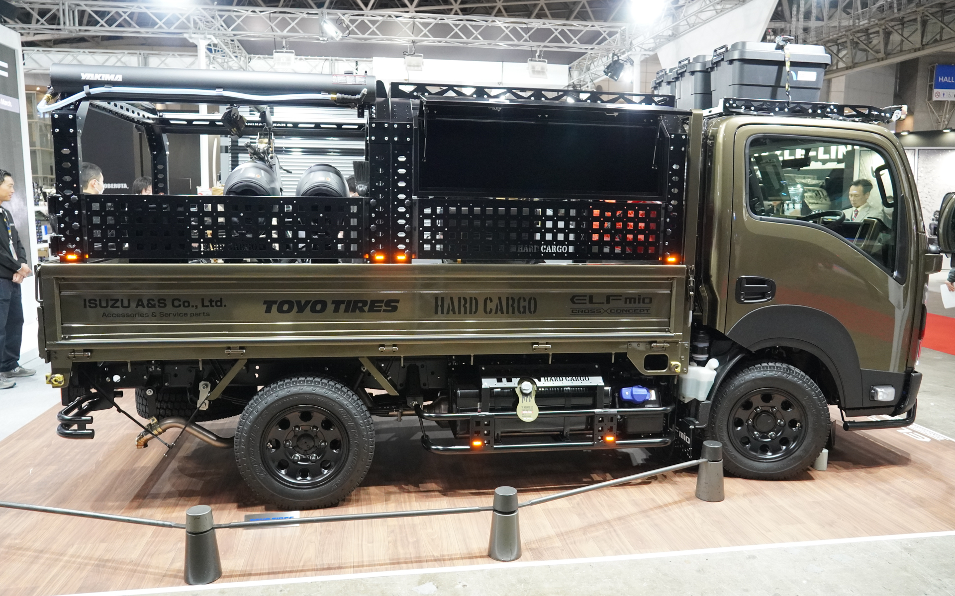 ELF mio CROSS CONCEPT