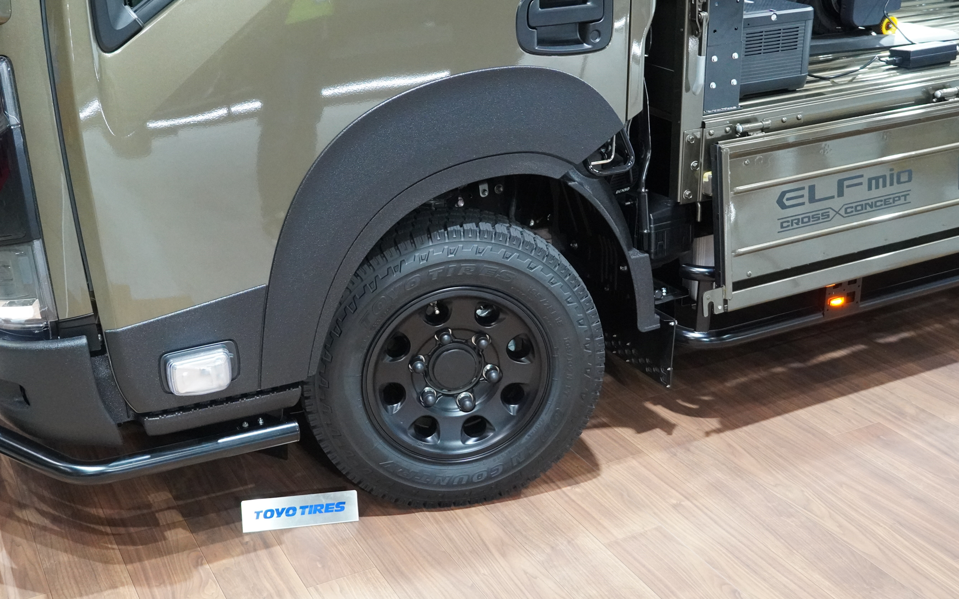 タイヤはTOYO TIREの“オプカン”ことオープンカントリーを装着