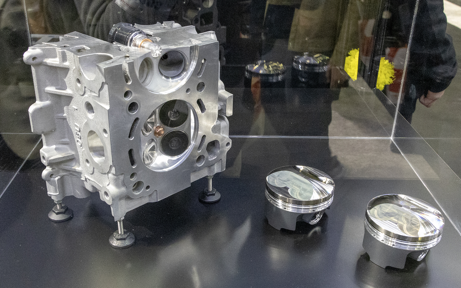 「RB26 ADVANCE HERITAGE」のパーツ展示