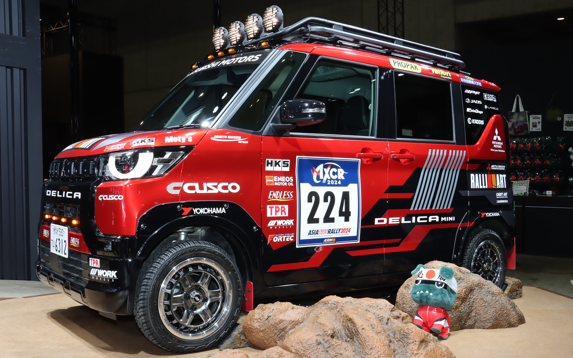 「デリカミニ AXCR 2024 サポートカー」（実走車両）