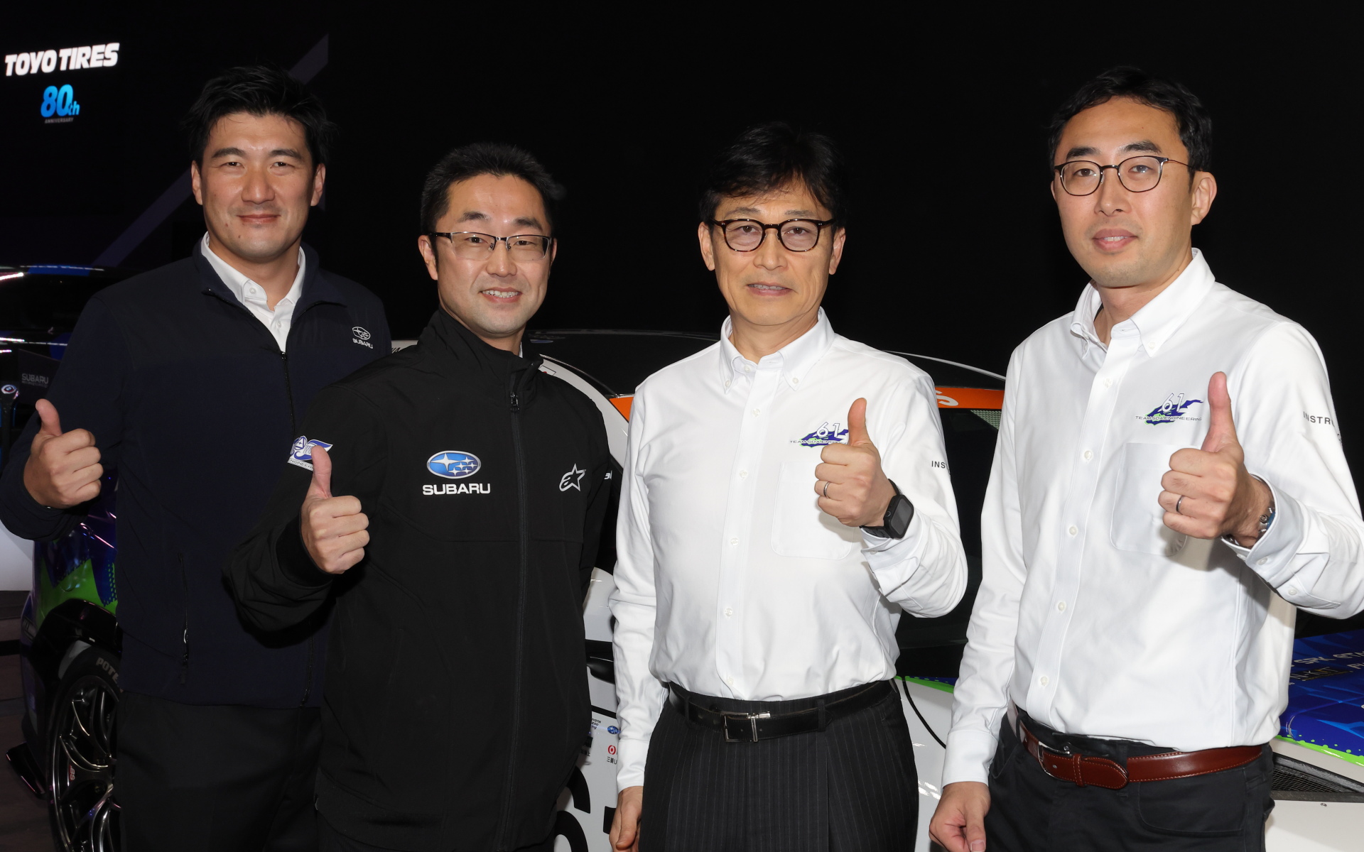 左から花沢雅史選手、伊藤和広選手、本井雅人チーム代表 、伊藤奨チーム監督