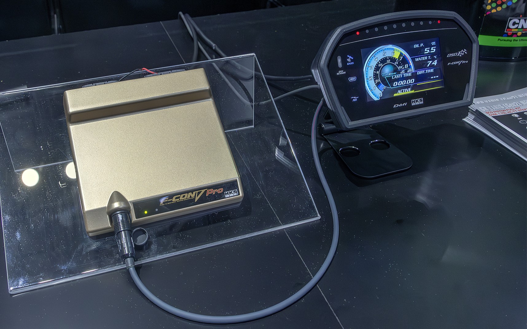 HKSとDefiのコラボ第1弾となる商品開発がスタートしたという