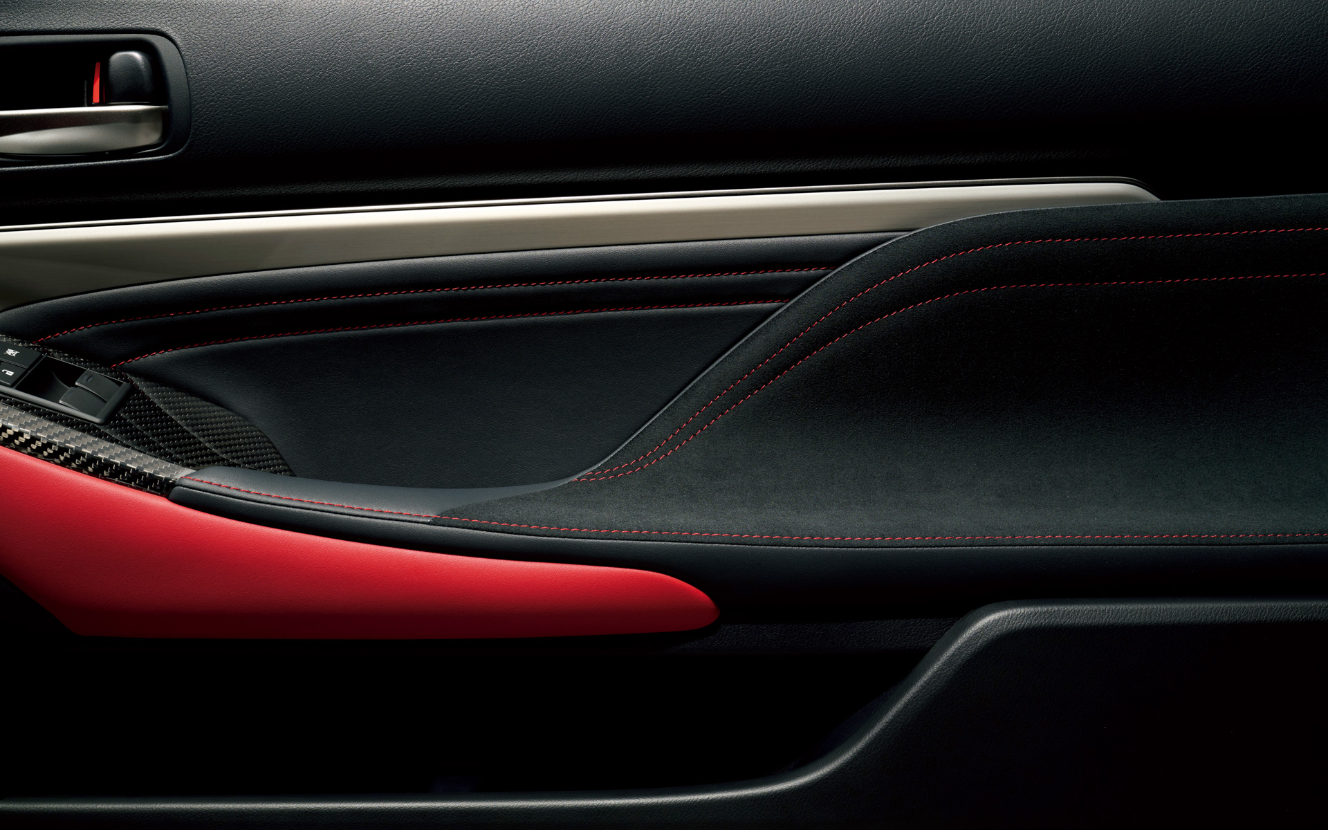 RC F“Final Edition”専用ドアトリム、クォータートリム