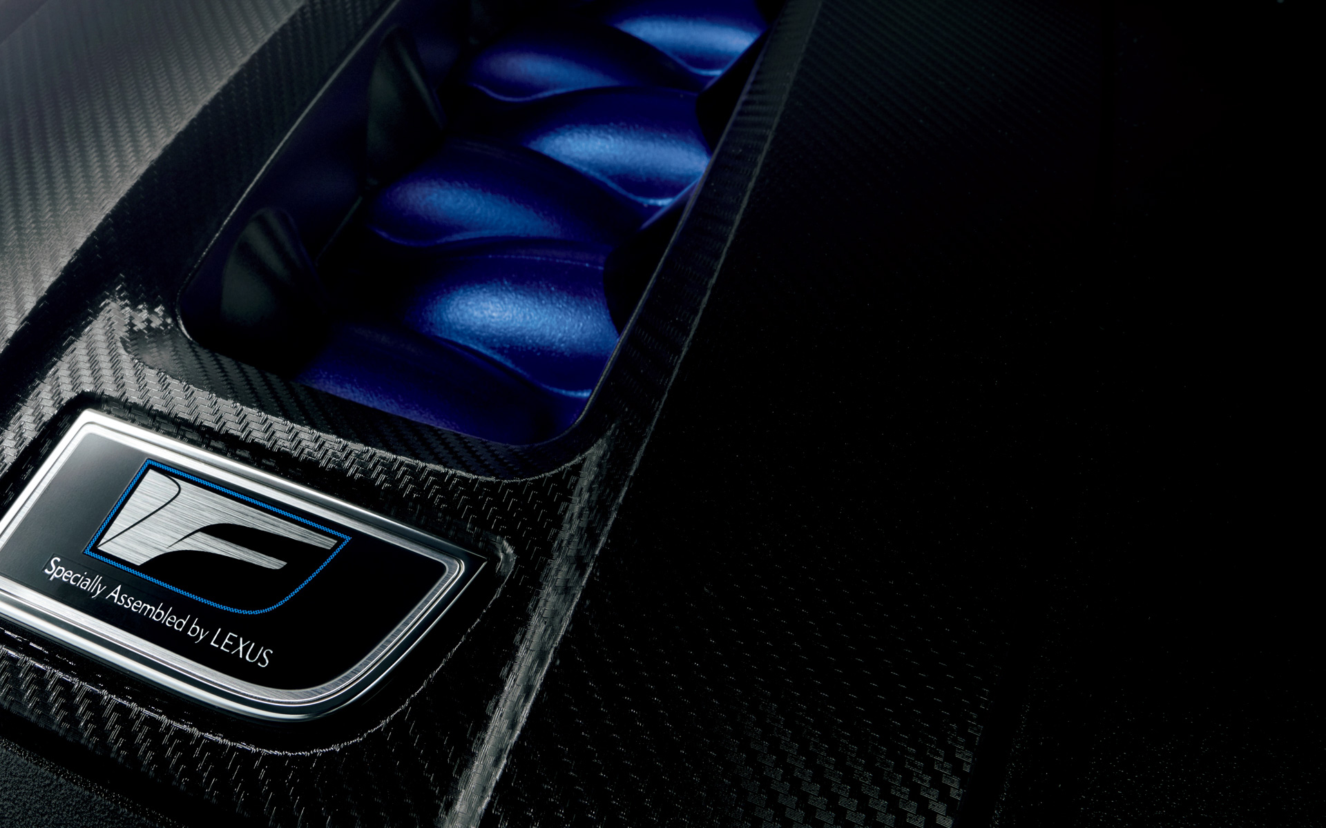 エンジンカバーバッヂ