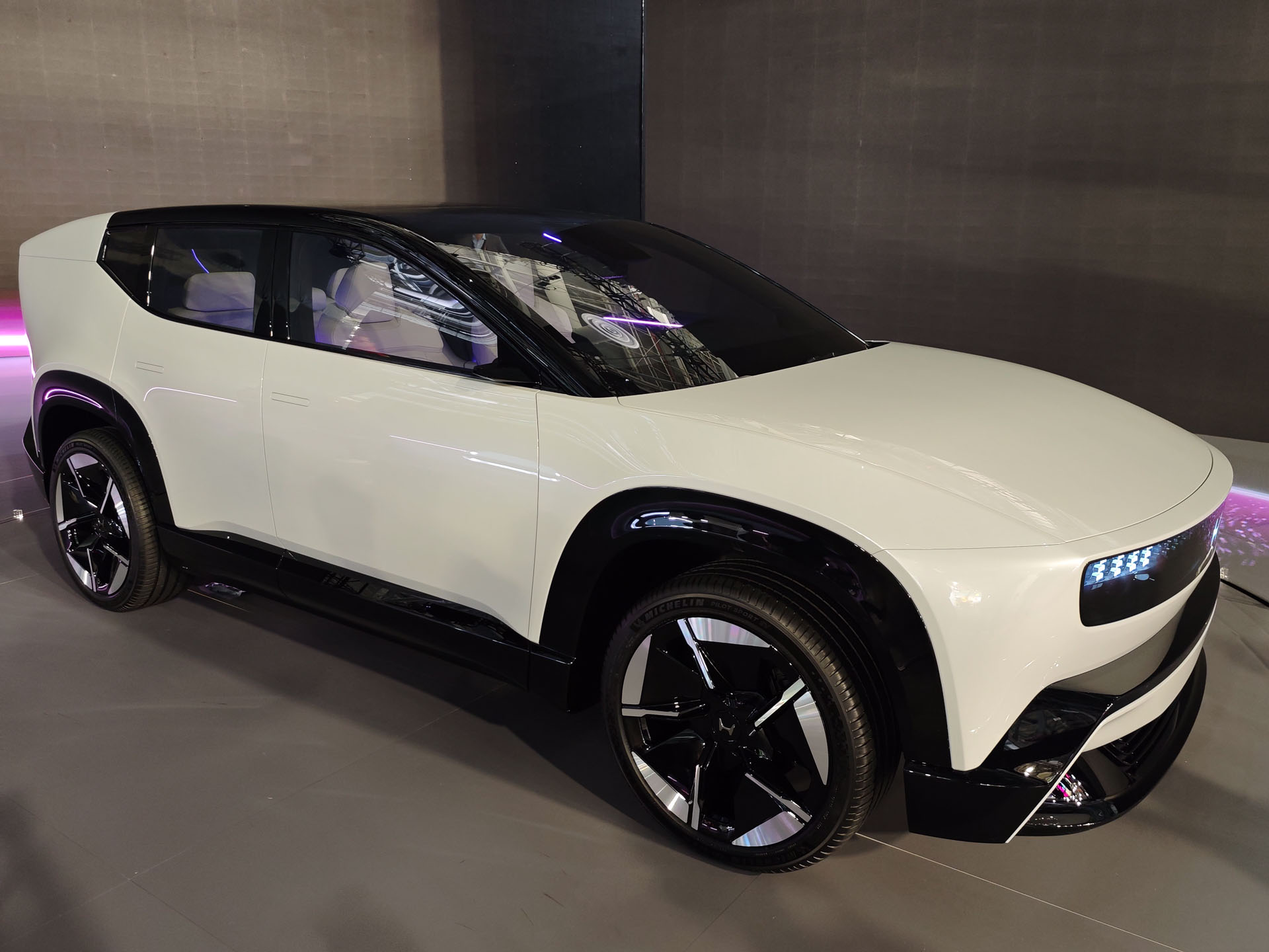 ゼロシリーズ SUV