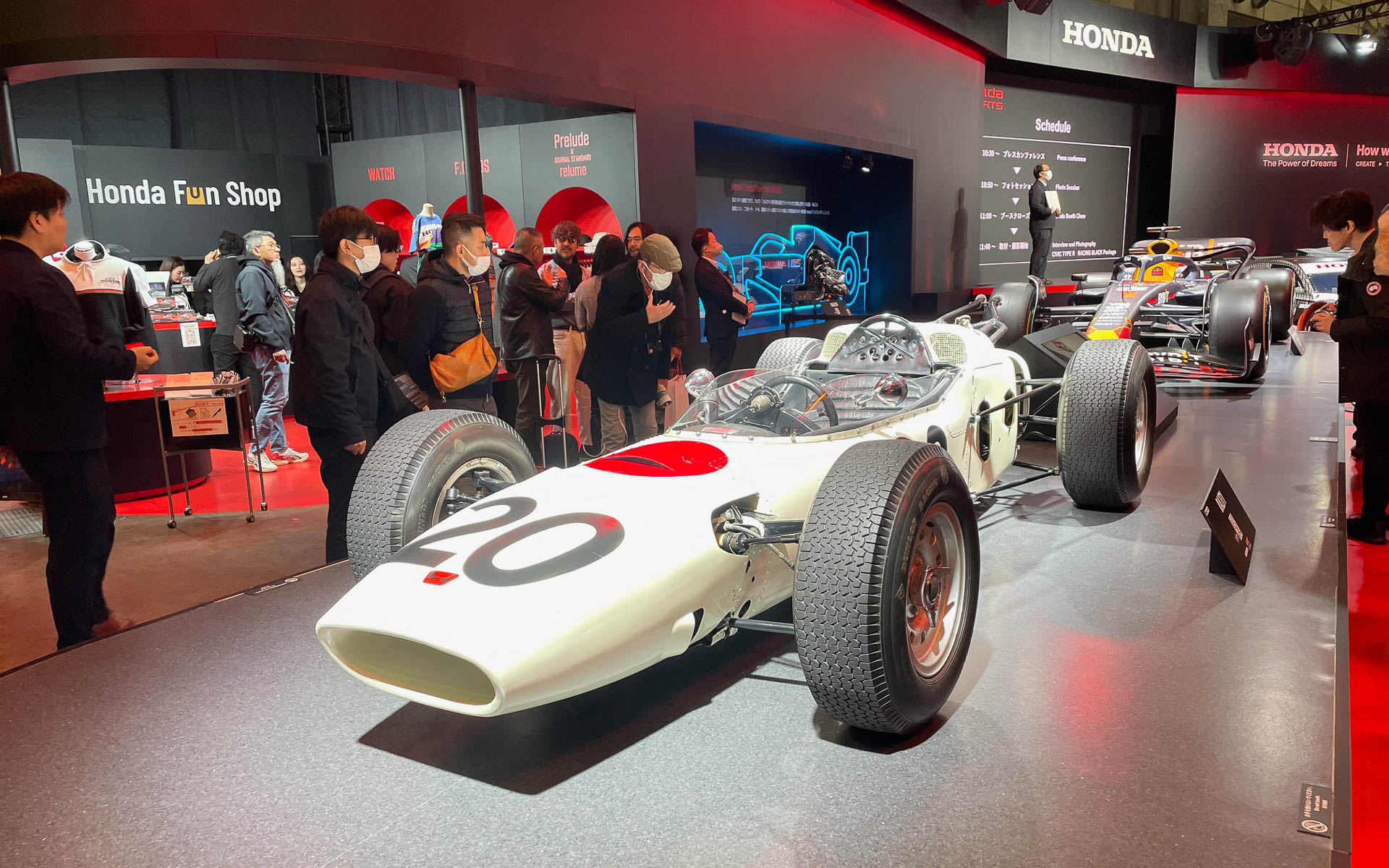 ホンダレーシングの原点「RA271」。1.5リッター横置きV型12気筒。ホンダの夢が詰まったF1だ