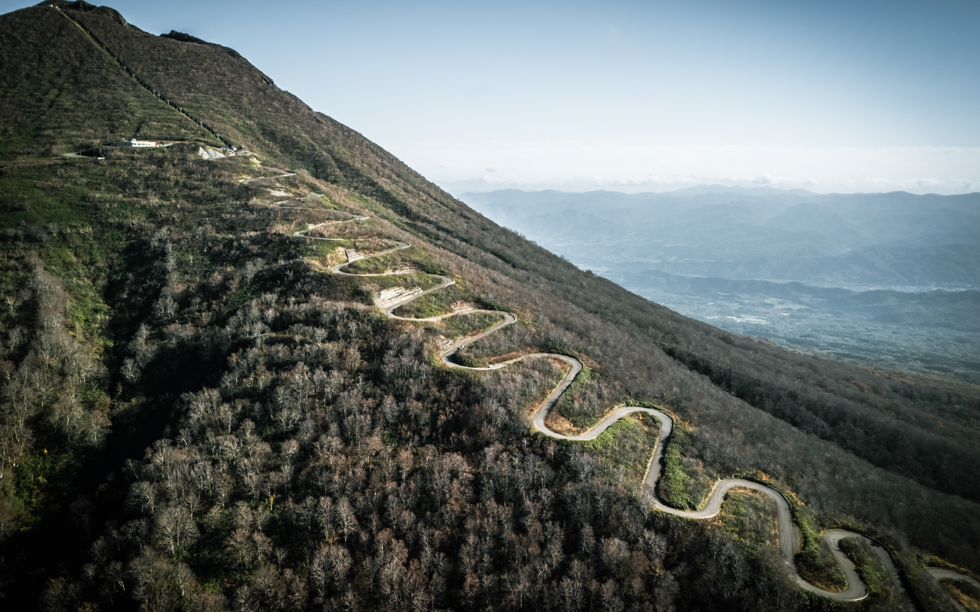 青森県弘前市にある岩木山の有料自動車道「津軽岩木スカイライン」で撮影