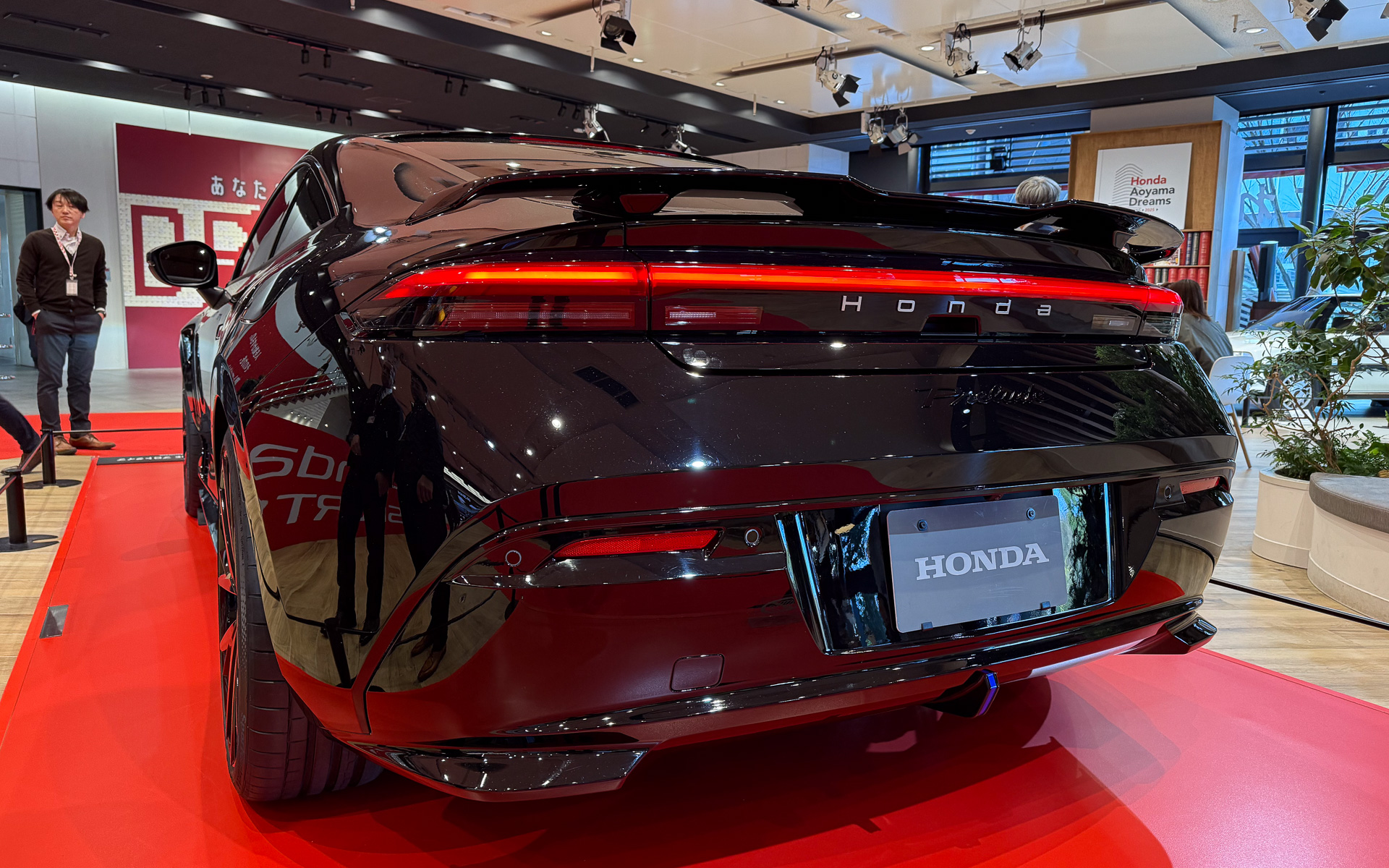 さまざまな角度から新型プレリュード プロトタイプを見られる