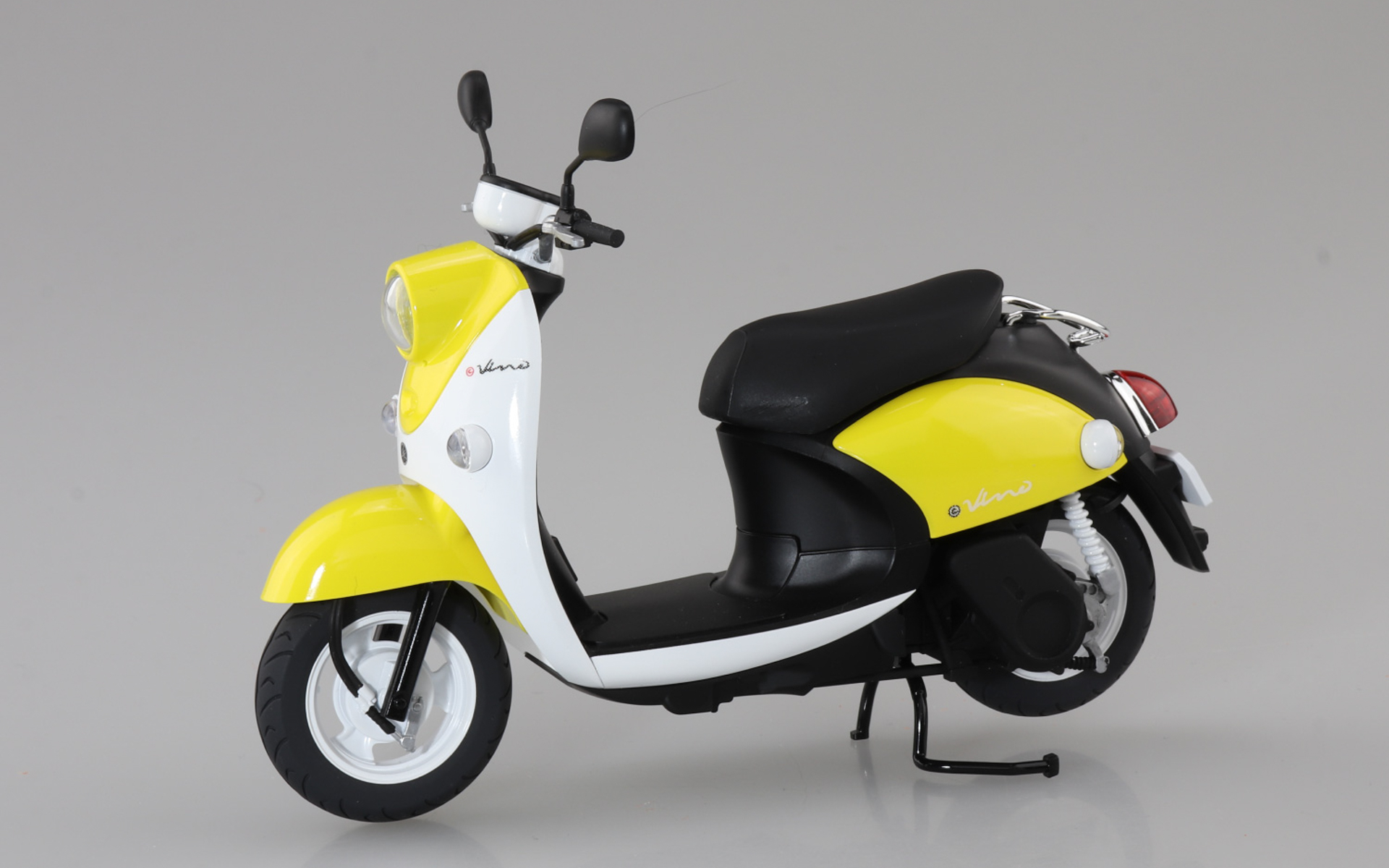 黄色はアオシマオンラインショップ限定版