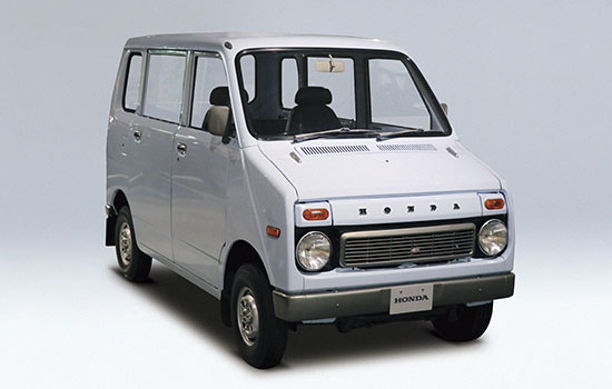 企画展「ホンダ レジャービークルの世界」に展示される「ライフ ステップバン（1972年製）」