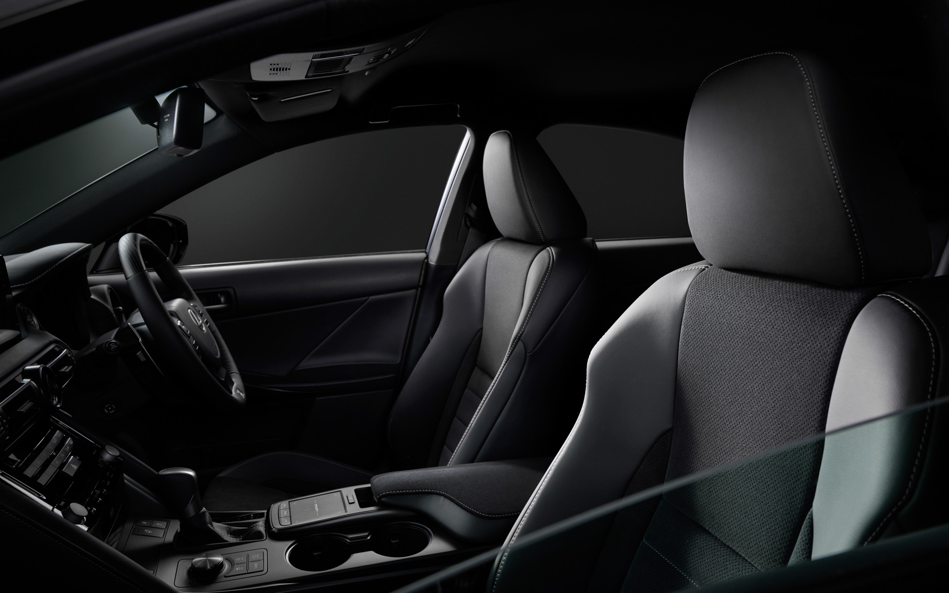 特別仕様車  IS300 "F SPORT Mode Black Ⅳ"  シート