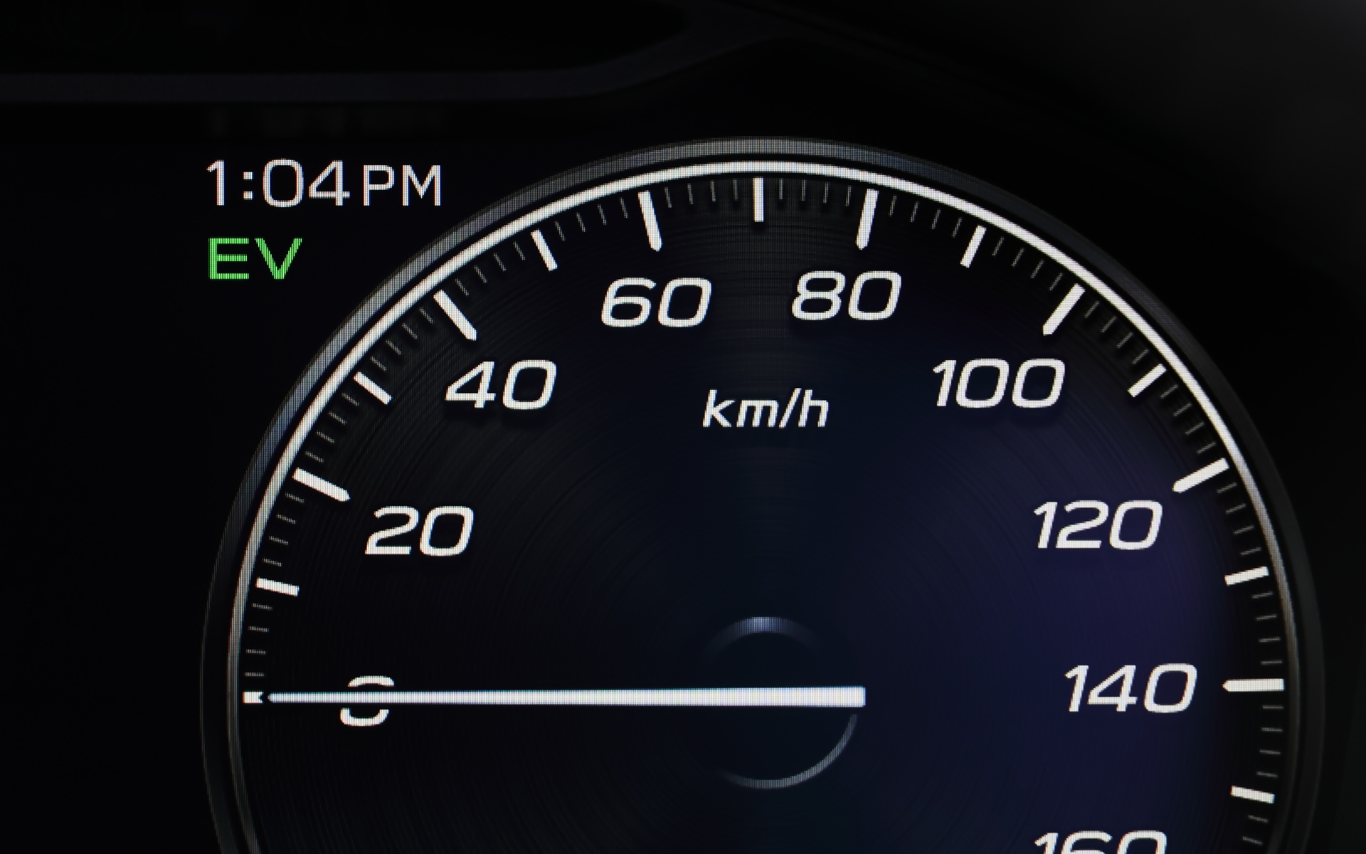 街中ではEV走行になることが多いため、ガソリン残量が少なくなっても「ガソリンを使っていない」という安心感につながる