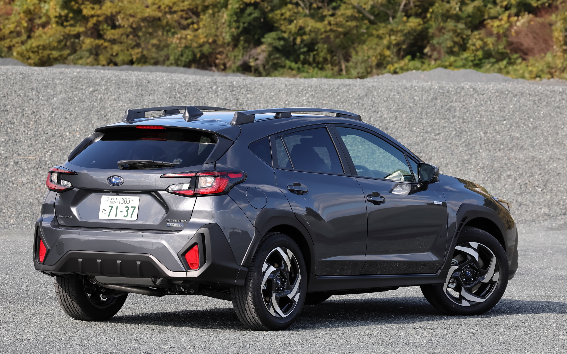 クロストレック Premium S：HEV EX。ボディサイズは4480×1800×1575mm（全長×全幅×全高）、ホイールベースは2670mm