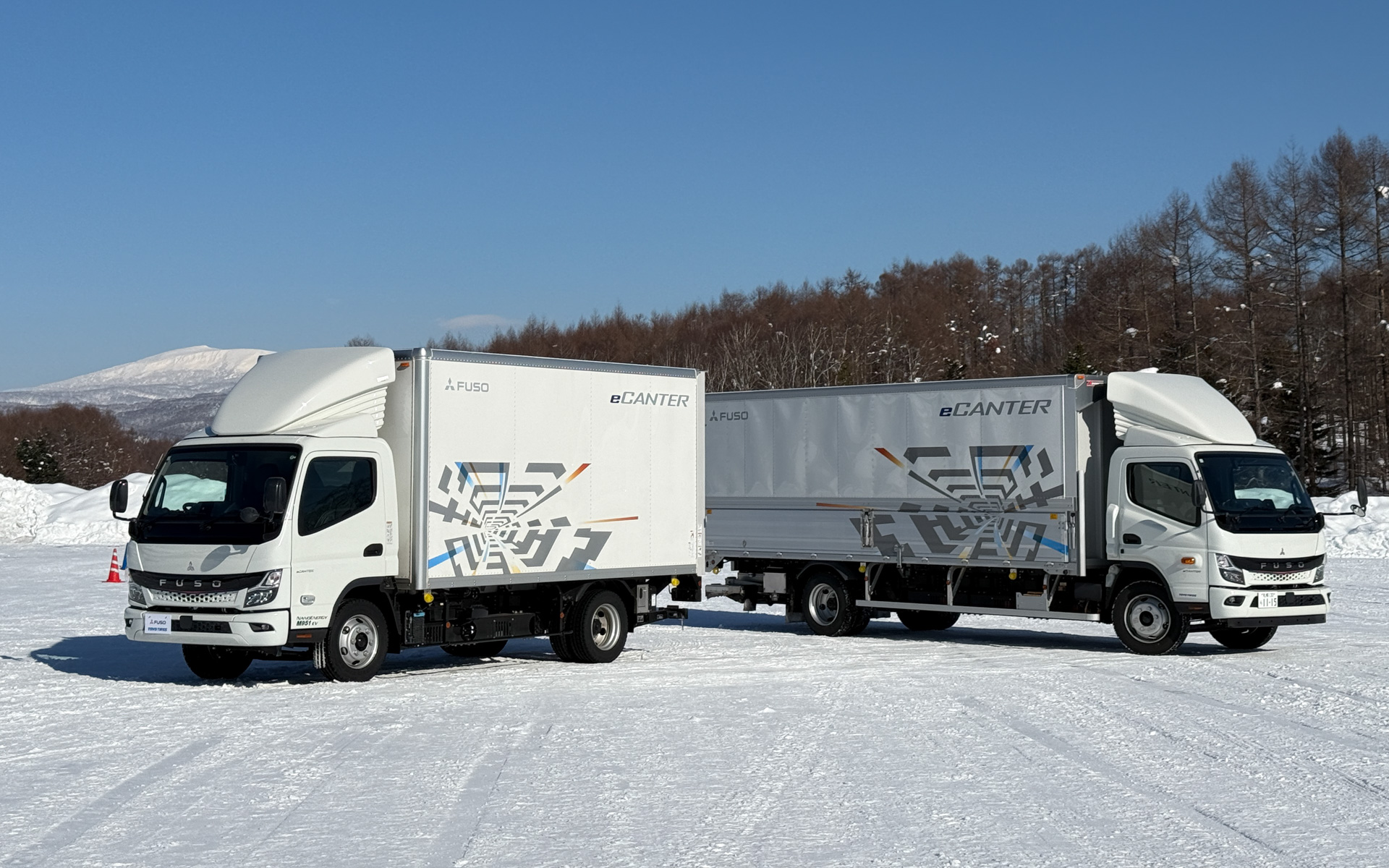 北海道のルスツリゾートに用意された特設コースを使ってeキャンターをドライブ