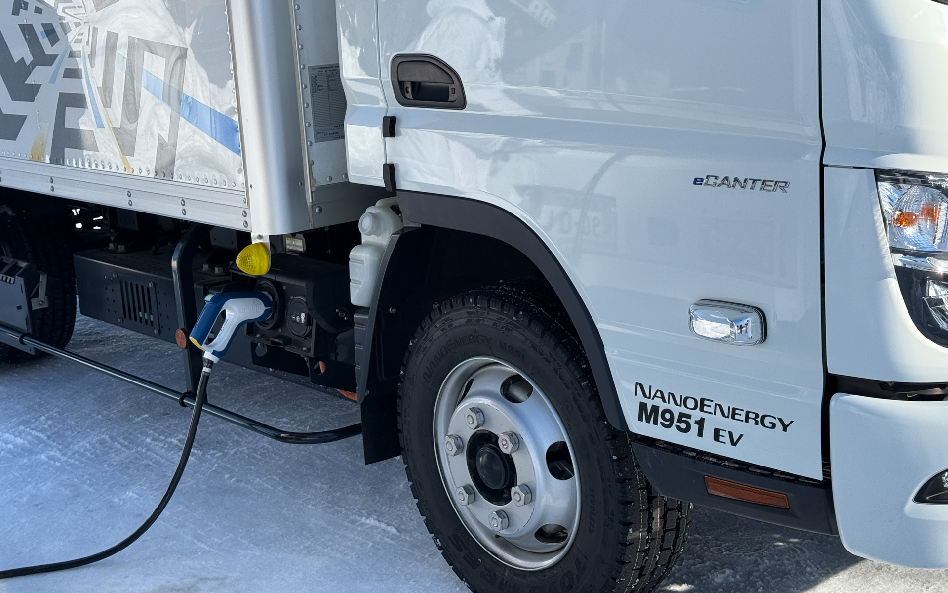 AC充電時にバッテリを予熱するバッテリプレコンディショニング機能を採用している