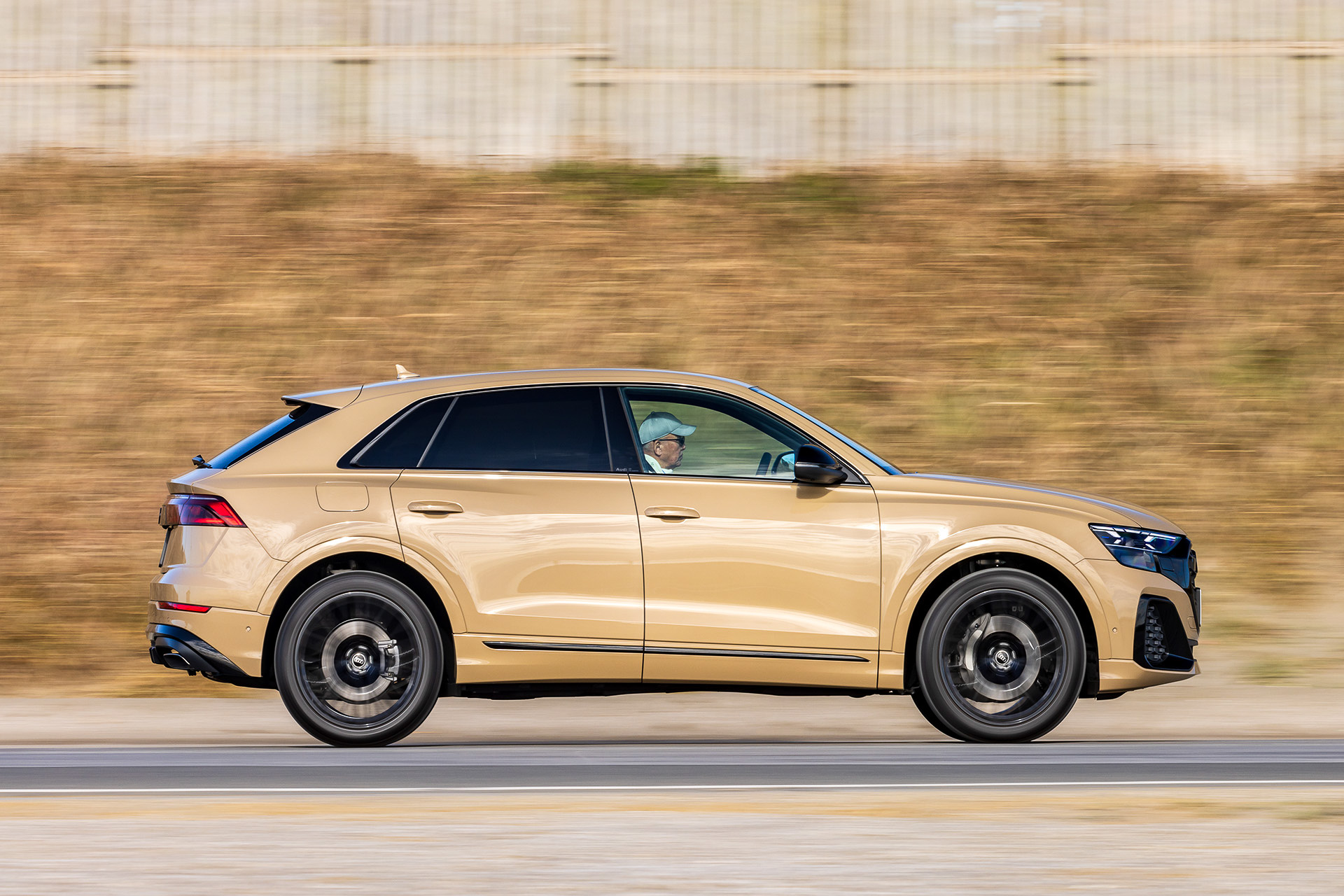 乗り心地は荒れた路面を通過した際も強いショックを感じないもの