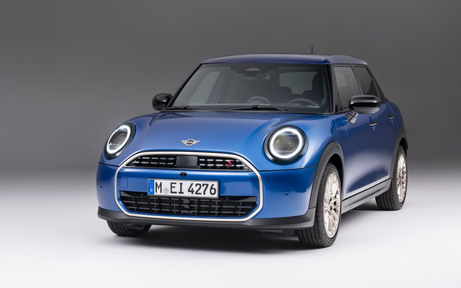 第4世代の新型「MINI クーパー」
