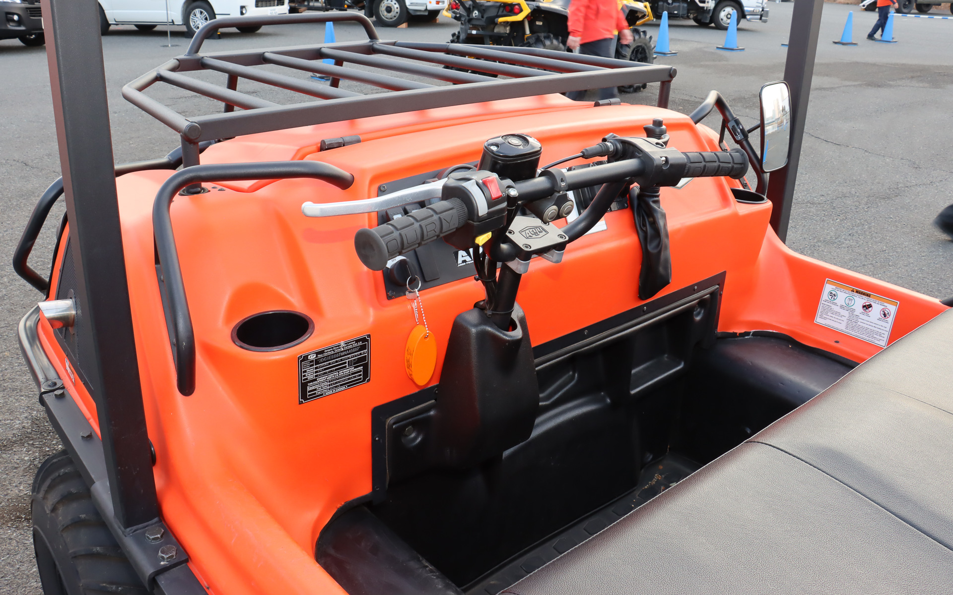 ARGOの水陸両用車「AURORA 850 SX-R」