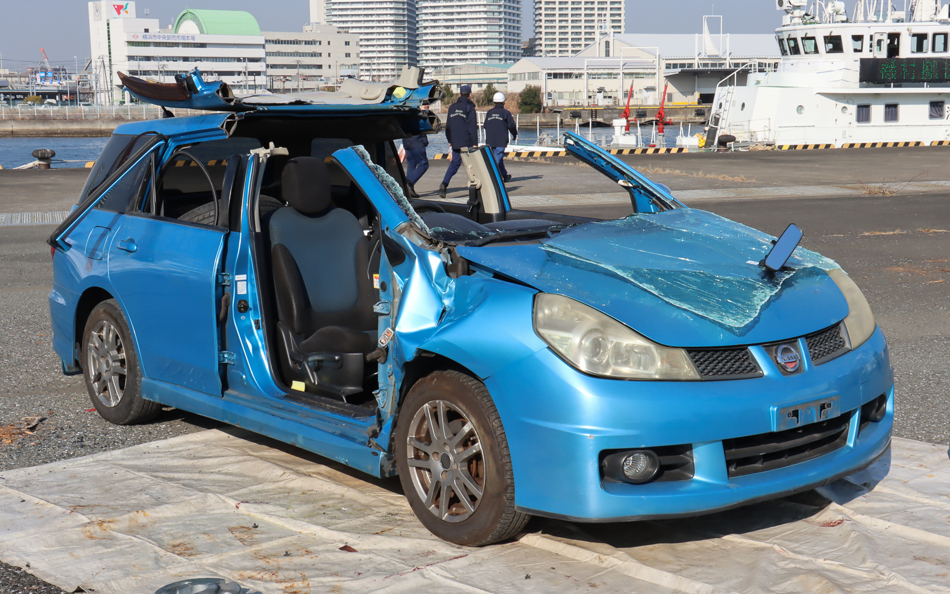 事故車からのドライバー救出訓練で使用されたウイングロード