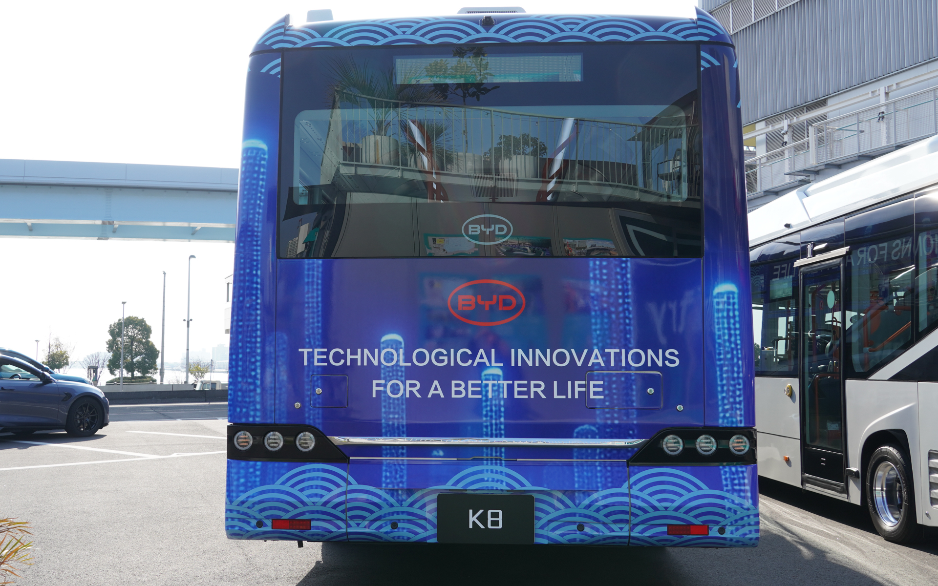 大型バス「K8」もすでに導入されているモデル