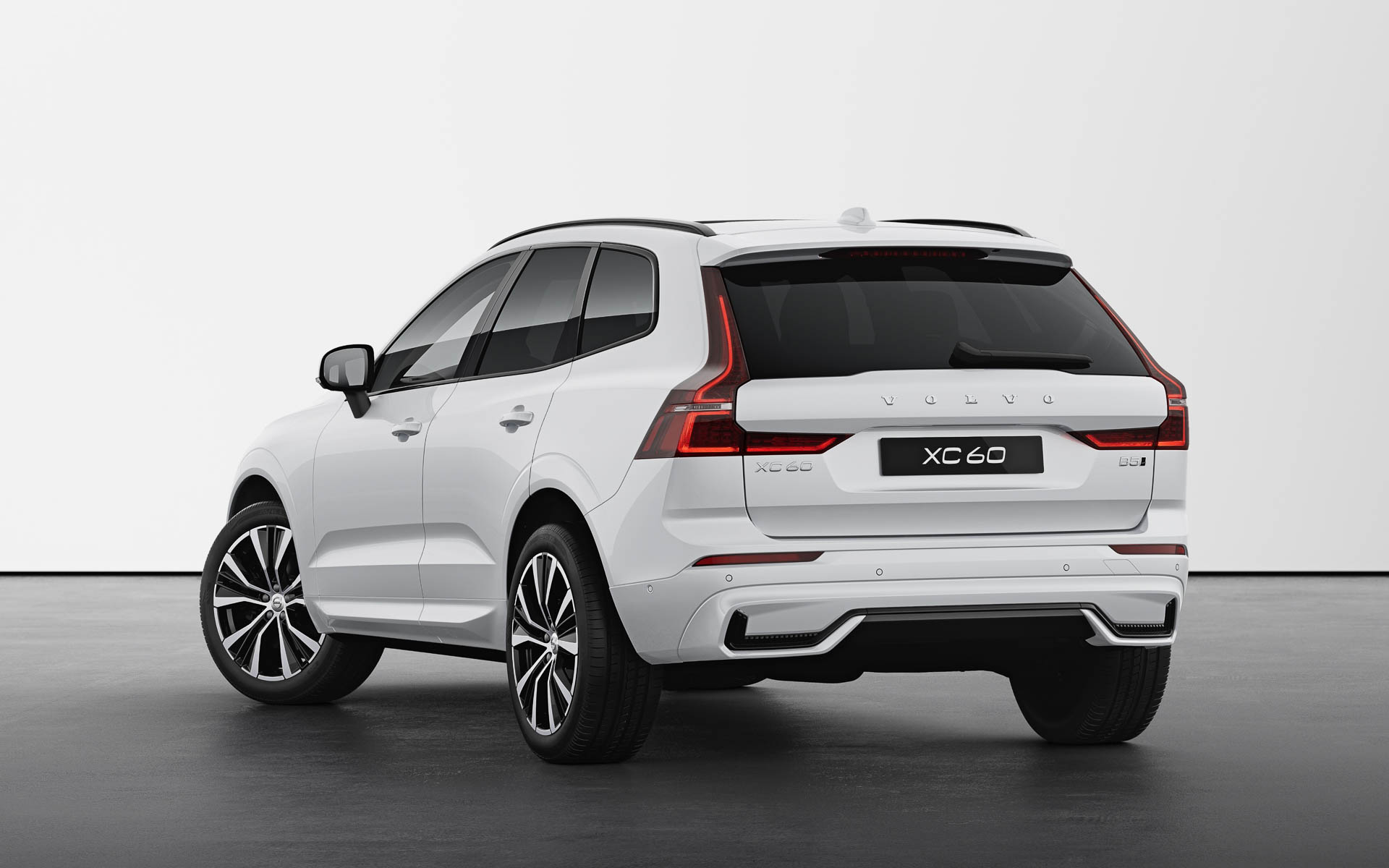 XC60 Ultra B5 AWD Dark Edition