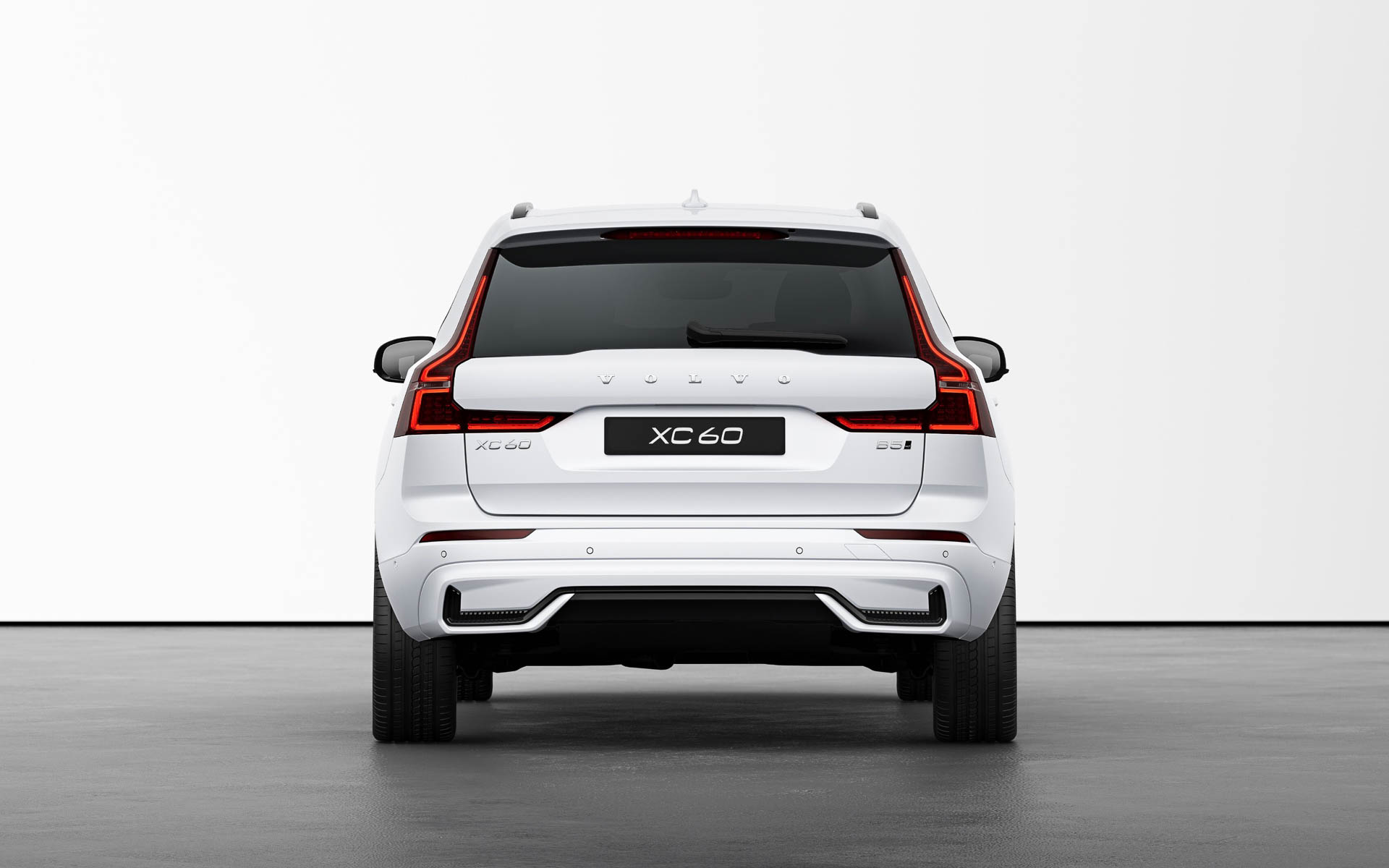 XC60 Ultra B5 AWD Dark Edition