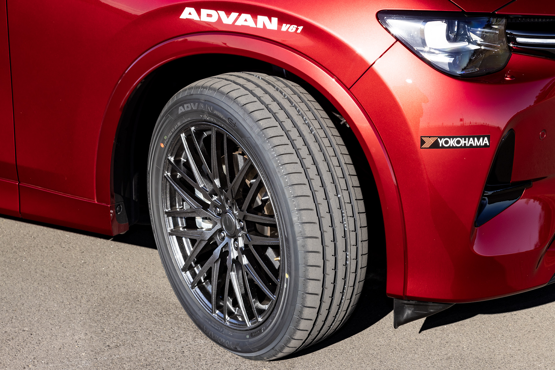 ドライとウェットの性能をバランスさせつつ、転がり抵抗も低減させていて、よく転がるのが印象的