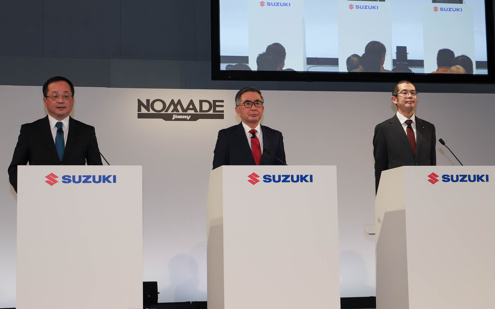 鈴木俊宏社長、佐々木貴光チーフエンジニア、玉越義猛本部長による質疑応答が行なわれた