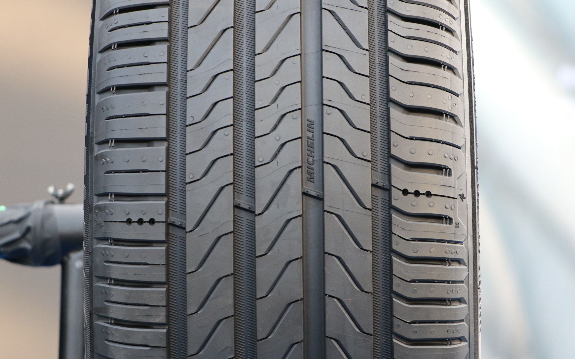 新世代合成ゴム「ファンクショナルエラストマー 3.0」がプライマシー5のキー技術という