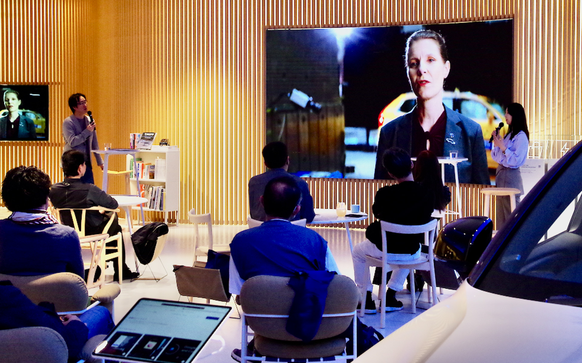 ボルボに興味を持つ人たちに向けた、ボルボセーフティ・トークイベントに出演させていただきました。ボルボ創設者の想いから始まり、3点式シートベルトの採用や事故現場の検証を続けているエピソードなど、あらためてボルボというブランドは安全と地球環境保護を大切にしているのだなと実感しました