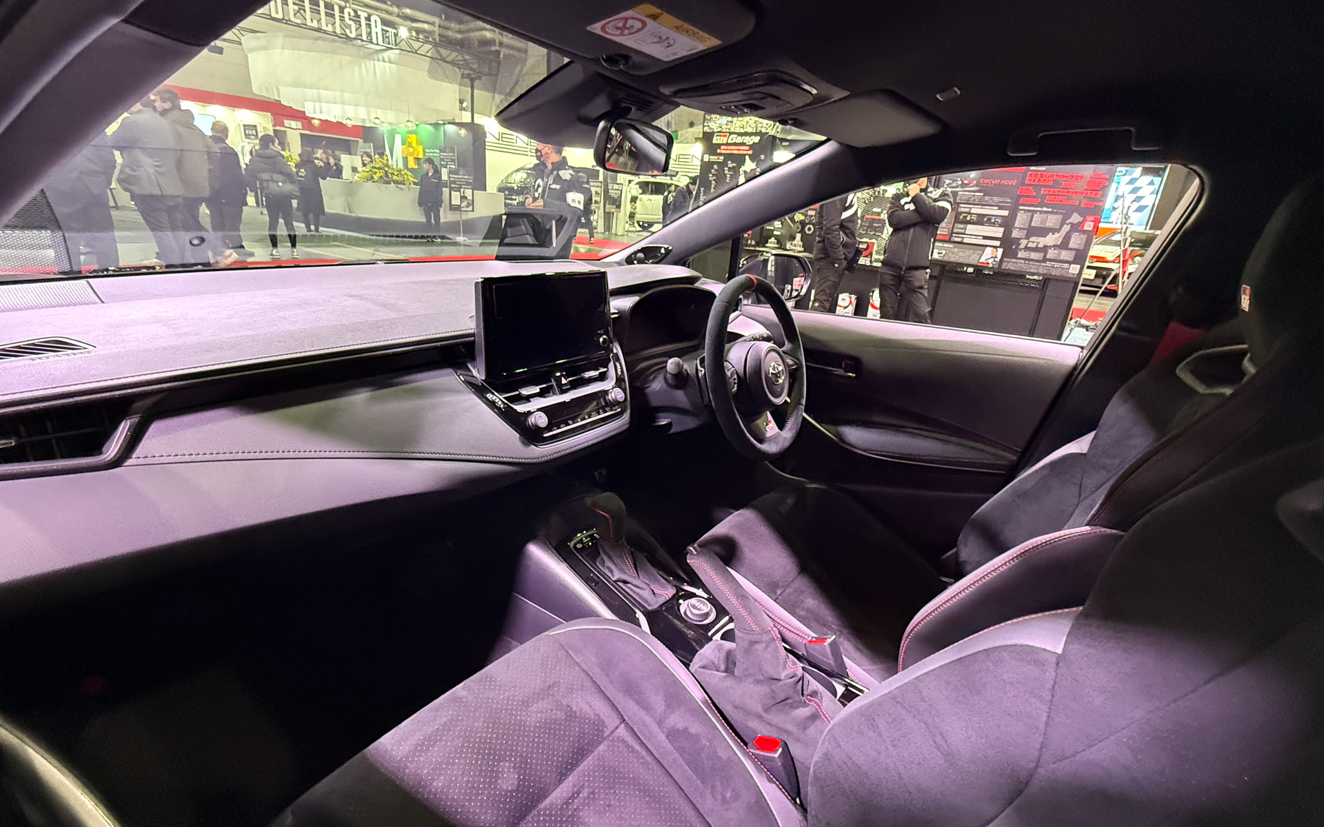 進化型「GRカローラ RZ」のインテリア