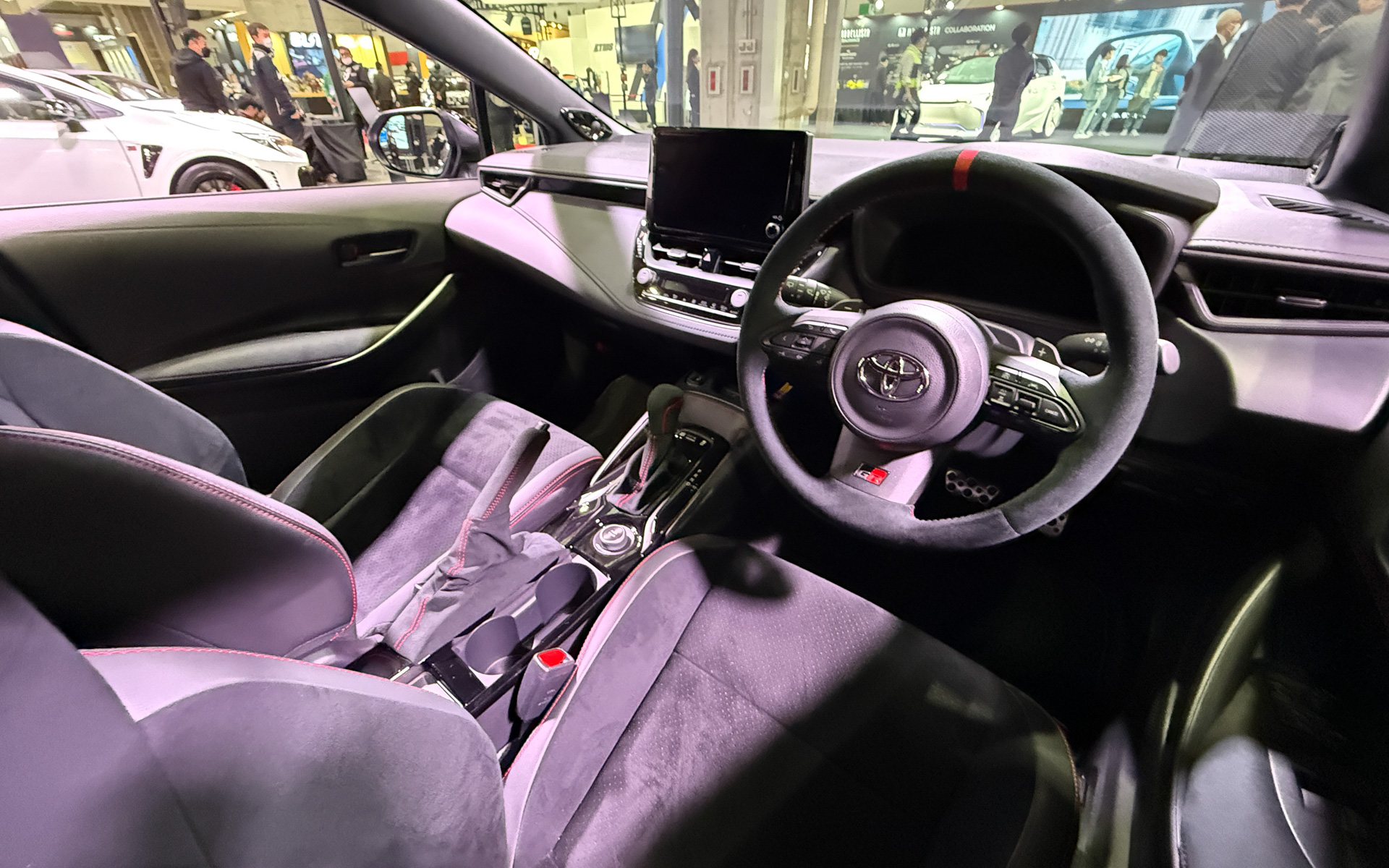 進化型「GRカローラ RZ」のインテリア