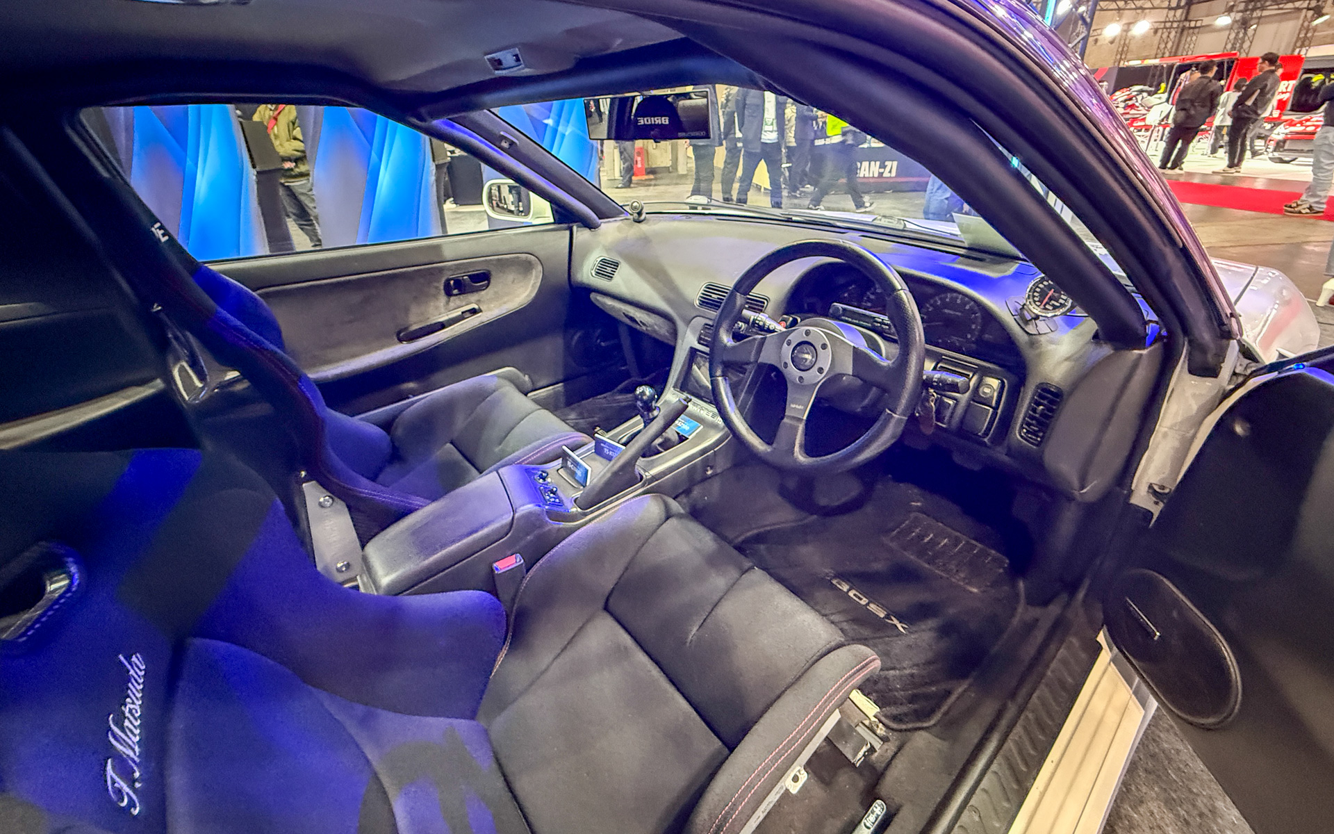 旧車と最新オーディオの組み合わせによるフィット感を確認できる