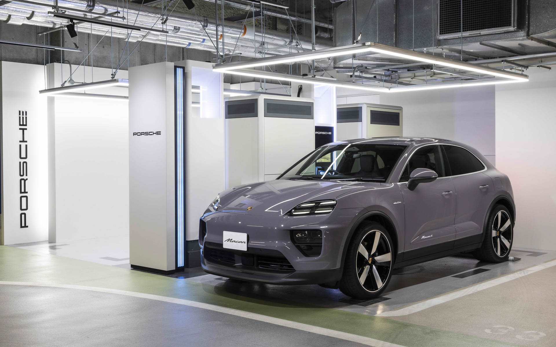 ポルシェ ターボチャージングステーションを虎ノ門ヒルズ ステーションタワーに開設