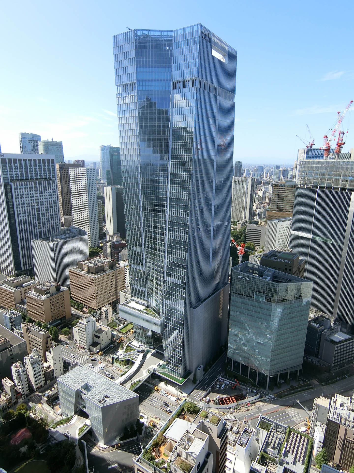 虎ノ門ヒルズ ステーションタワー外観