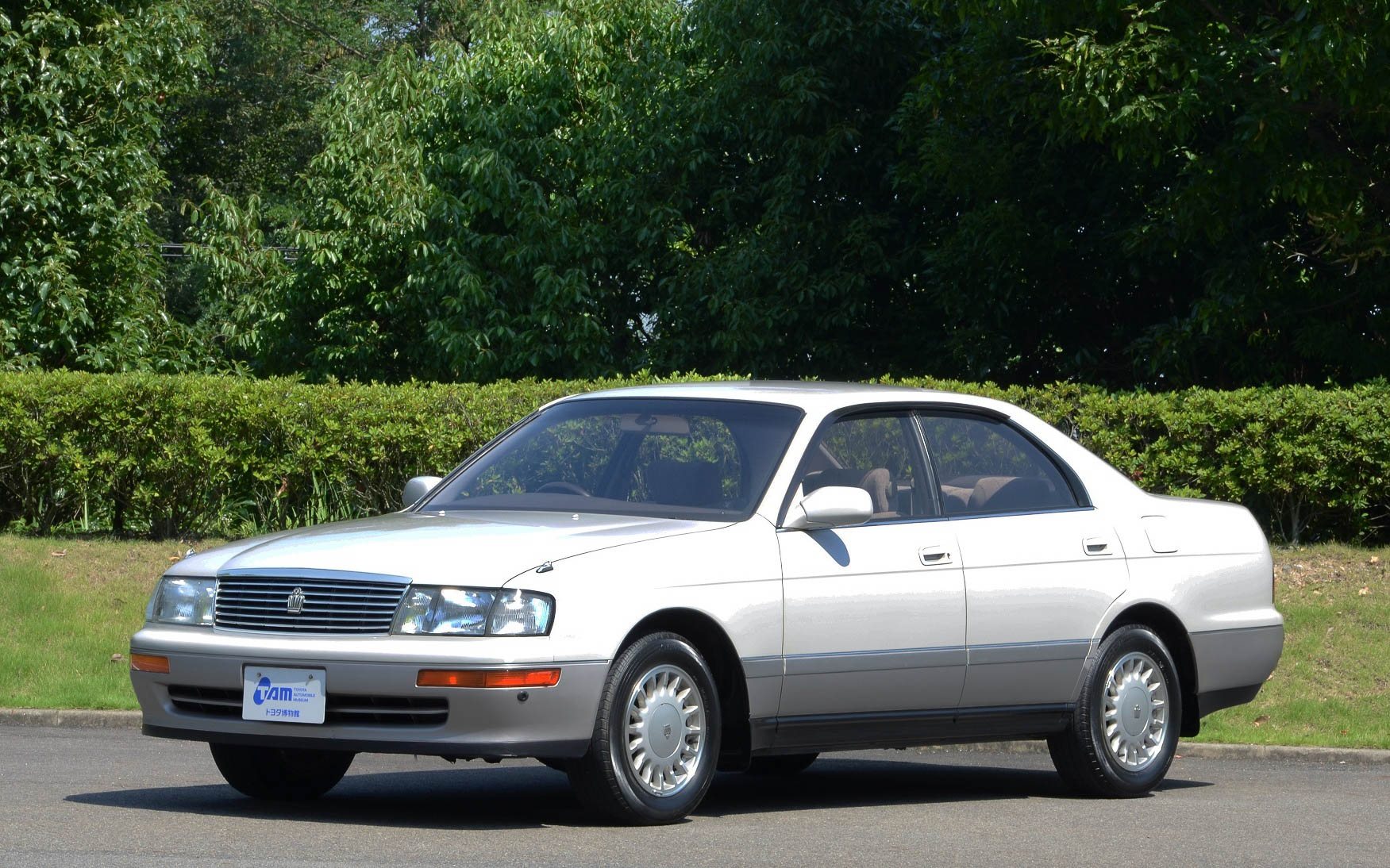 9代目 トヨタ クラウン ハードトップ JZS143型（1992年）