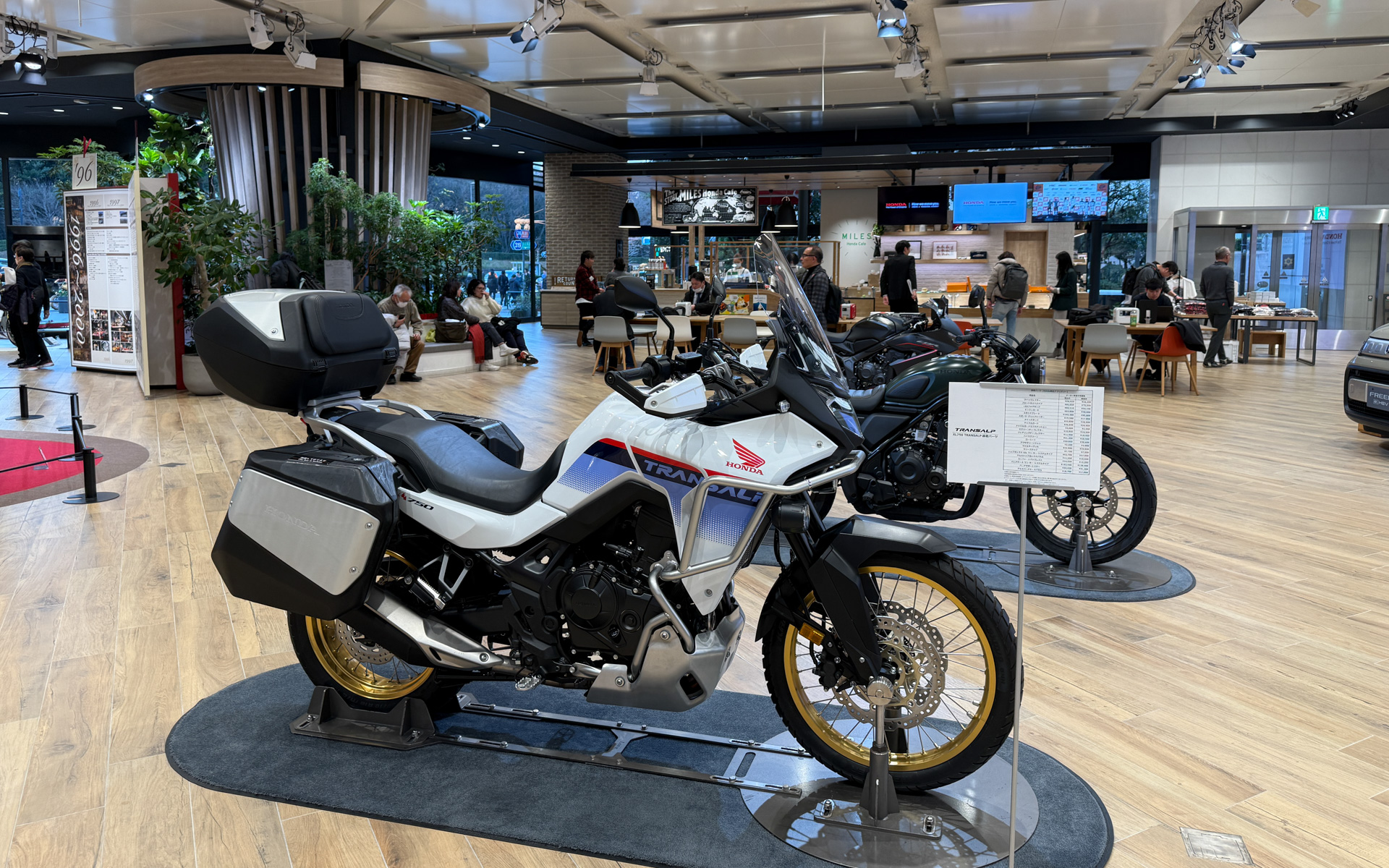 最新のホンダ製品も展示されている