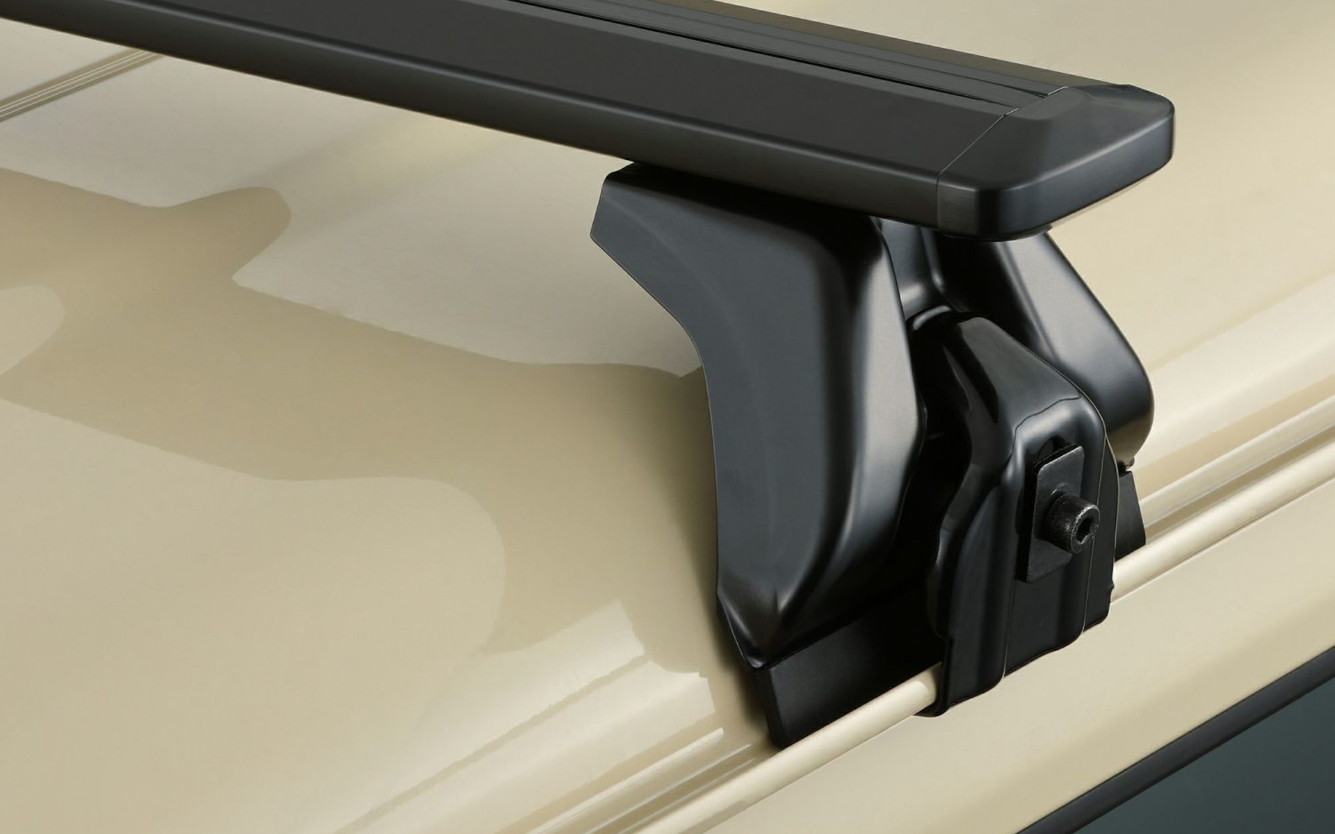 ジムニーのドリップルーフ（雨どいタイプのルーフ）に取り付ける