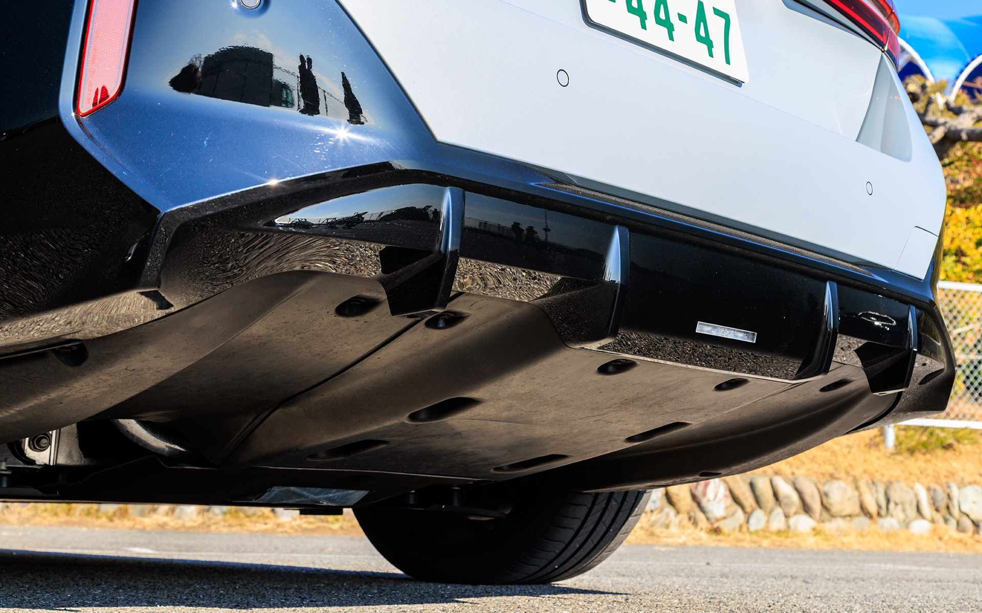 空気がスムーズに流れるディフューザー形状を採用