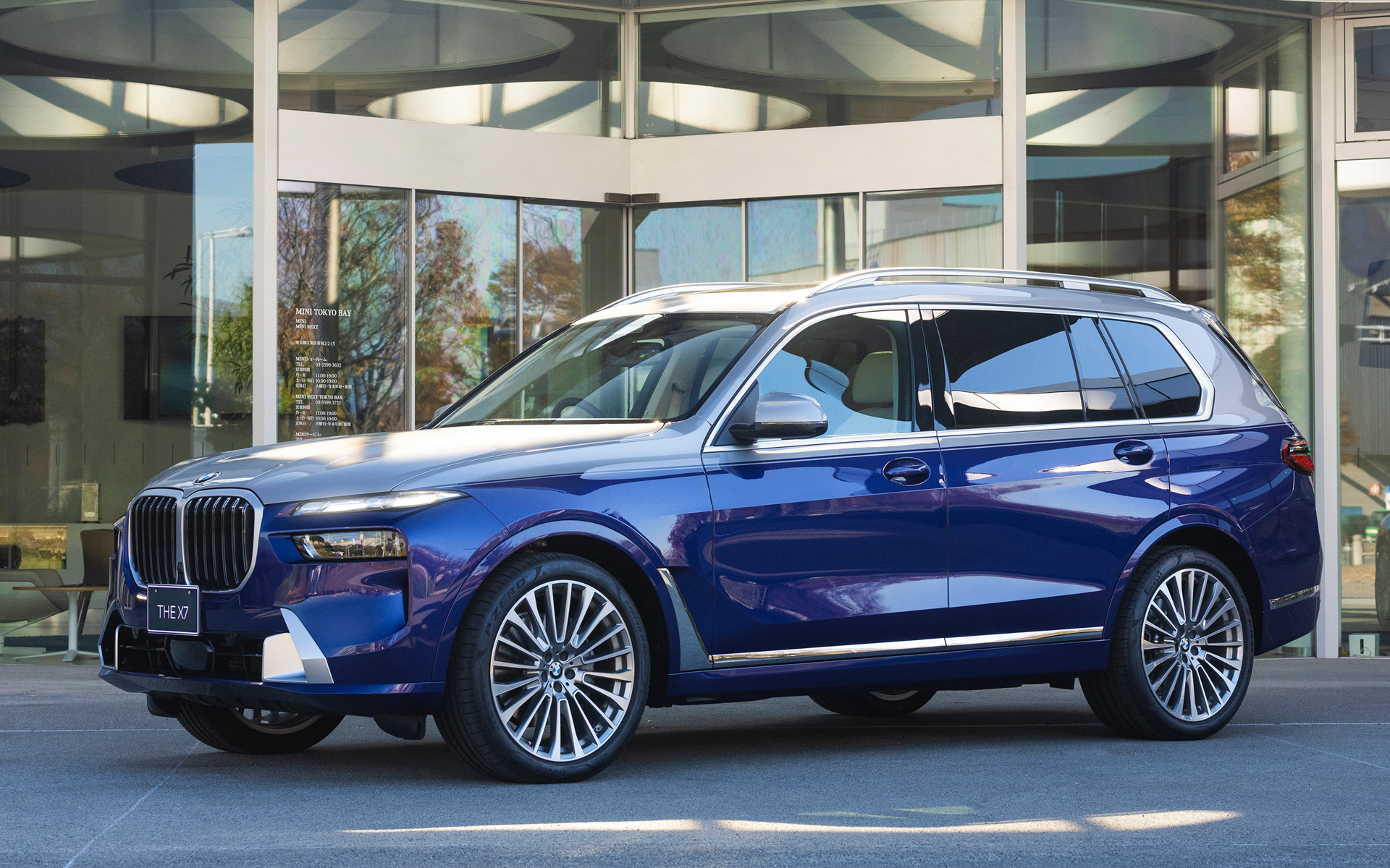 日本オリジナルのコンセプトモデル「X7 錦ラウンジ」