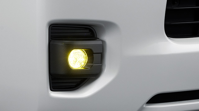 新製品「LEDフォグランプバルブ（イエロー）」